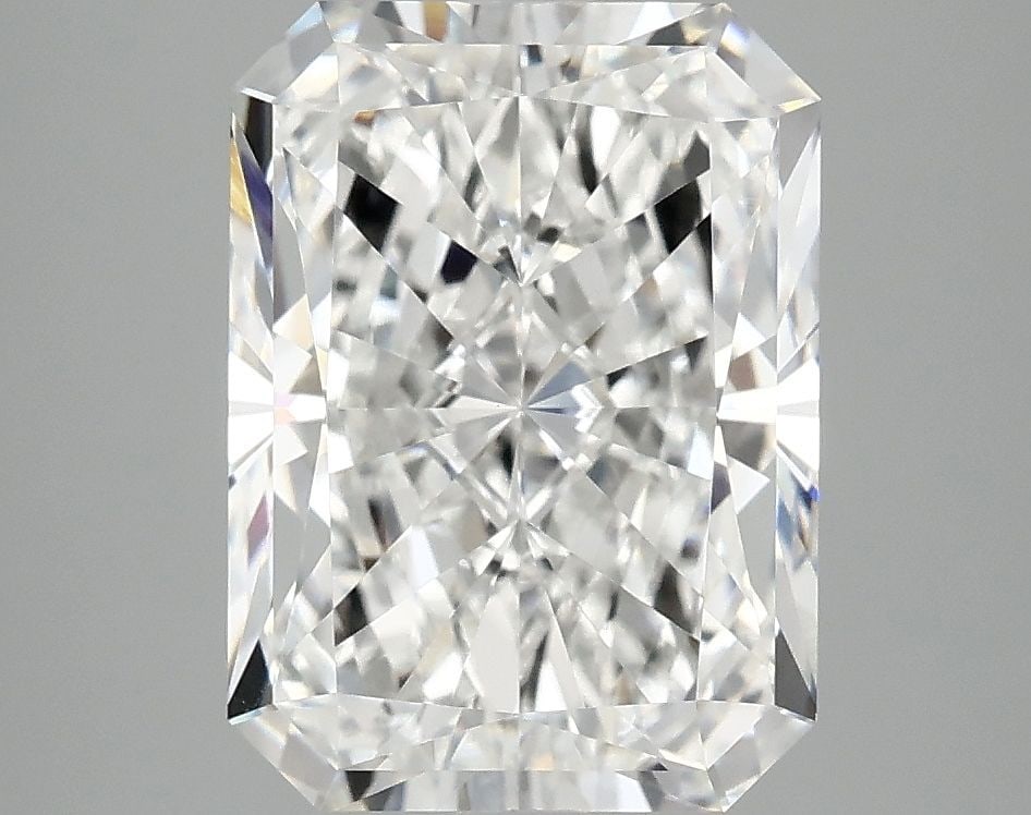IGI Radiant 4.14ct E VVS2 - Loose Lab Diamond: IGI Radiant 4.14ct E VVS2 - Loose Lab Diamond Item Specifics: Source: This Is A Real Diamond Grown In A Lab Not Mined. Carat: 4.14 Cut: - Color: E Clarity: VVS2 Polish: EX Symmetry: EX Measurements: 1