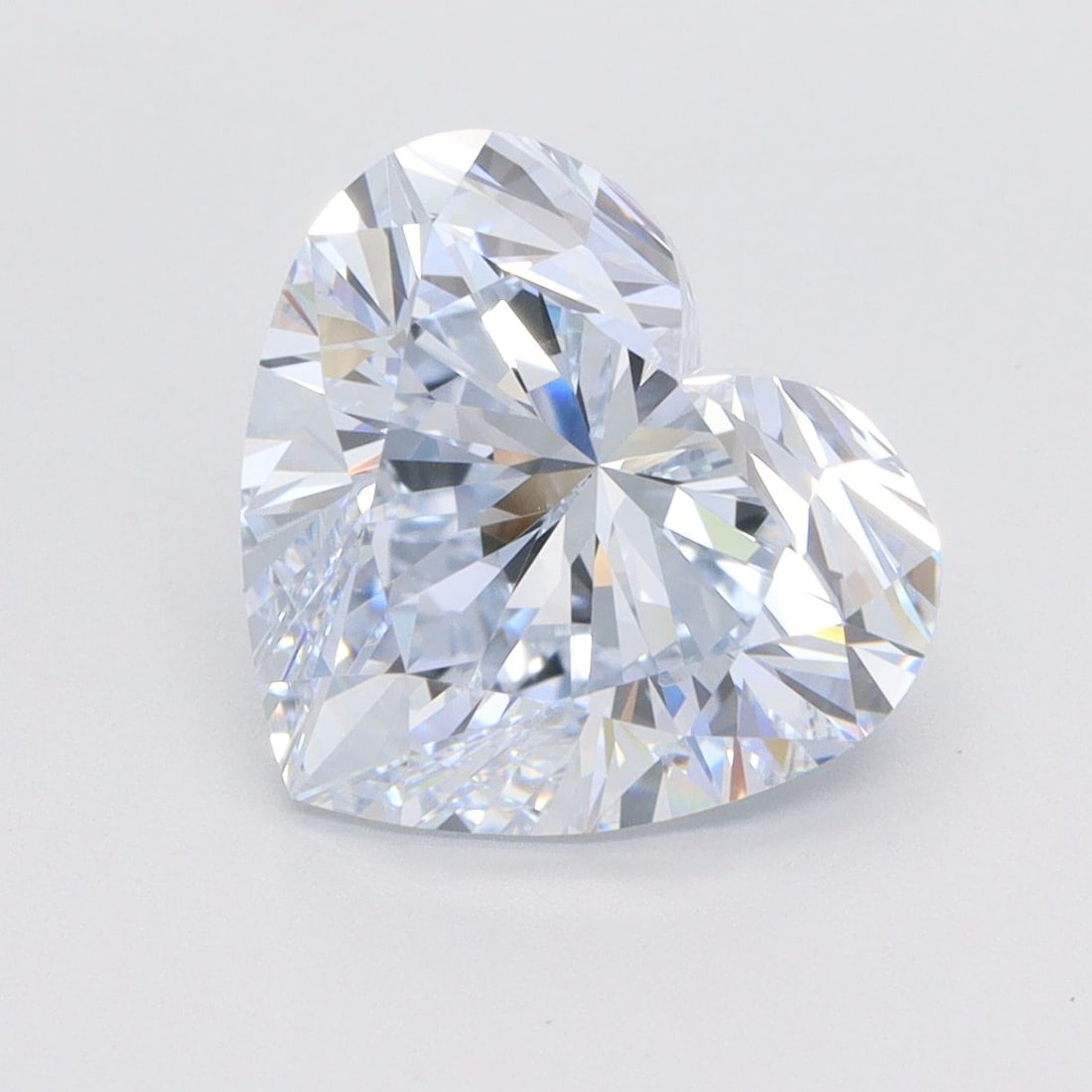 IGI Heart 4.07ct H VVS2 - Loose Lab Diamond: IGI Heart 4.07ct H VVS2 - Loose Lab Diamond Item Specifics: Source: This Is A Real Diamond Grown In A Lab Not Mined. Carat: 4.07 Cut: - Color: H Clarity: VVS2 Polish: EX Symmetry: EX Measurements: 9.7