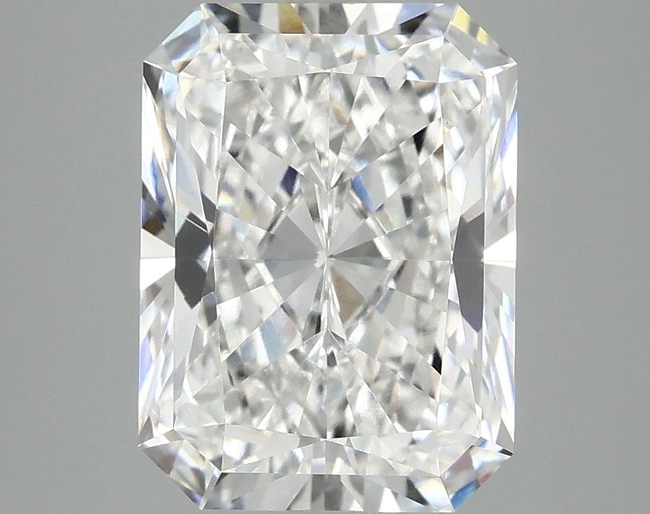 IGI Radiant 3.87ct E VVS2 - Loose Lab Diamond: IGI Radiant 3.87ct E VVS2 - Loose Lab Diamond Item Specifics: Source: This Is A Real Diamond Grown In A Lab Not Mined. Carat: 3.87 Cut: - Color: E Clarity: VVS2 Polish: EX Symmetry: EX Measurements: 1
