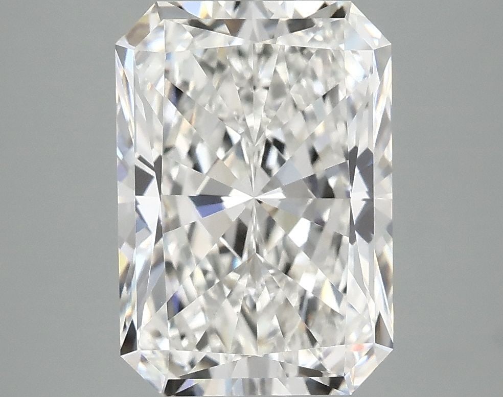 IGI Radiant 4.09ct F VVS2 - Loose Lab Diamond: IGI Radiant 4.09ct F VVS2 - Loose Lab Diamond Item Specifics: Source: This Is A Real Diamond Grown In A Lab Not Mined. Carat: 4.09 Cut: - Color: F Clarity: VVS2 Polish: EX Symmetry: EX Measurements: 1