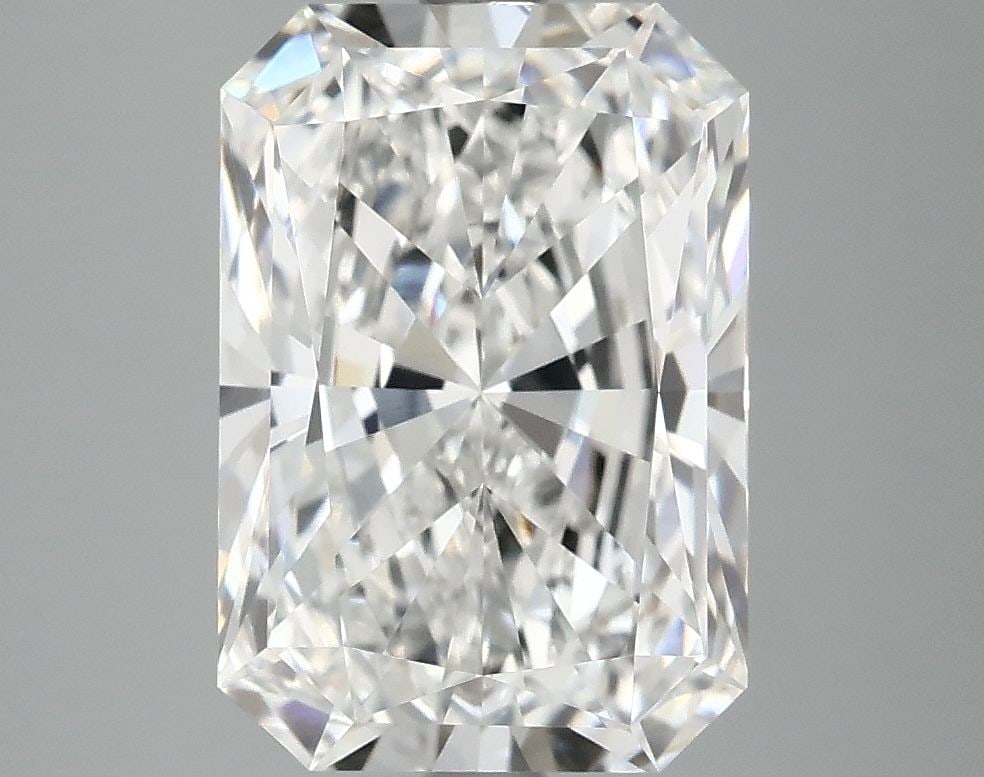 IGI Radiant 3.84ct E VVS2 - Loose Lab Diamond: IGI Radiant 3.84ct E VVS2 - Loose Lab Diamond Item Specifics: Source: This Is A Real Diamond Grown In A Lab Not Mined. Carat: 3.84 Cut: - Color: E Clarity: VVS2 Polish: EX Symmetry: EX Measurements: 1