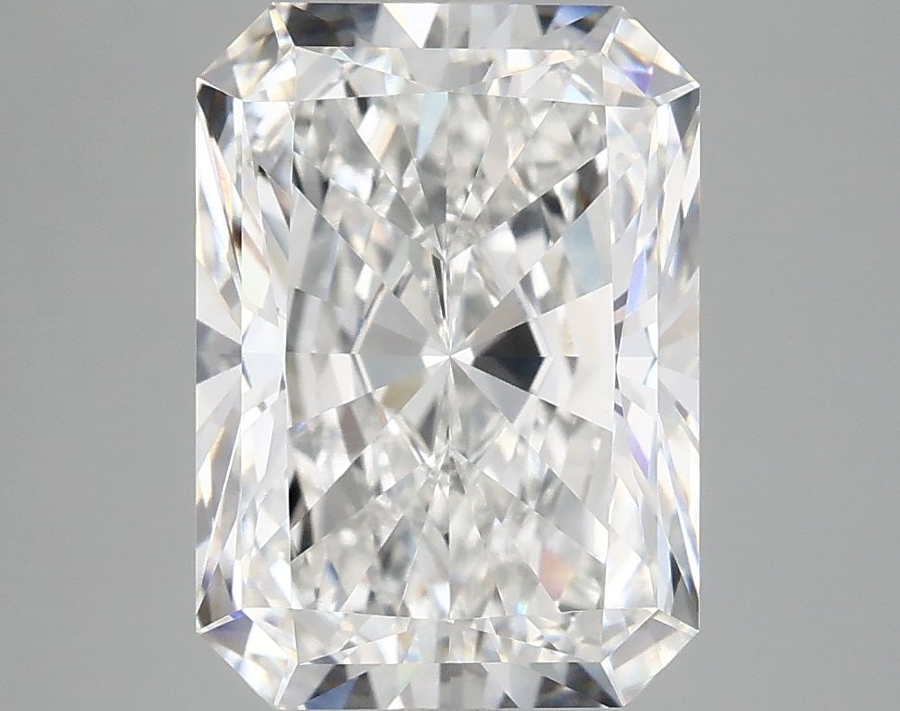 IGI Radiant 4.85ct E VVS2 - Loose Lab Diamond: IGI Radiant 4.85ct E VVS2 - Loose Lab Diamond Item Specifics: Source: This Is A Real Diamond Grown In A Lab Not Mined. Carat: 4.85 Cut: - Color: E Clarity: VVS2 Polish: EX Symmetry: EX Measurements: 1