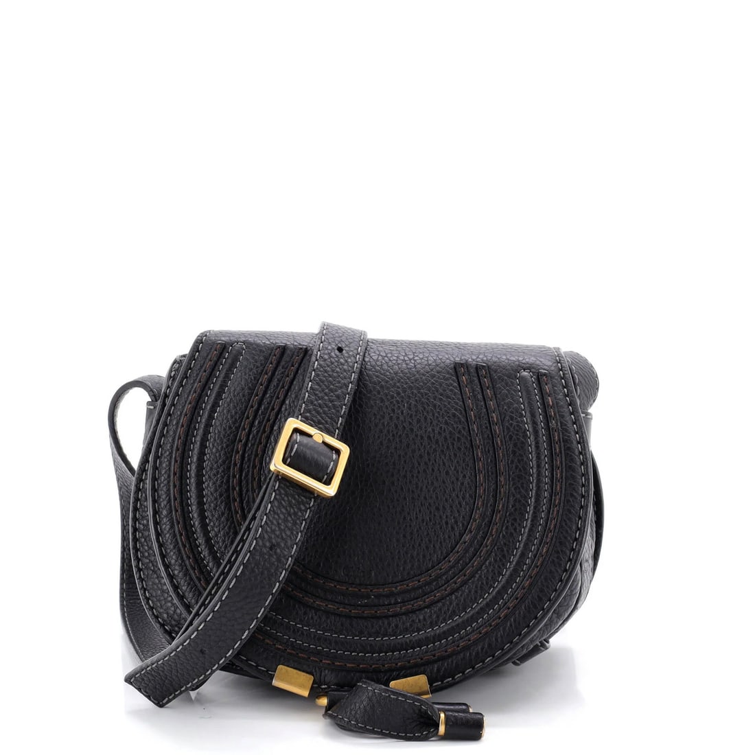 Crossbody Bag Leather Small Chloe Marcie: Crossbody Bag Leather Small Chloe Marcie Black leather Chloe Marcie small crossbody bag with 7" height, 7" width, and 4" depth, featuring a 20-24" strap drop and aged gold hardware. The bag has a