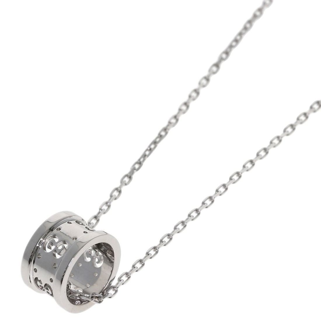 Gucci Icon Necklace K18 White Gold: Gucci Icon Necklace K18 White Gold K18 White Gold Gucci Icon Necklace is a sleek and sophisticated accessory, featuring a striking silver metal exterior with a signature Gucci logo. This elegant neckl
