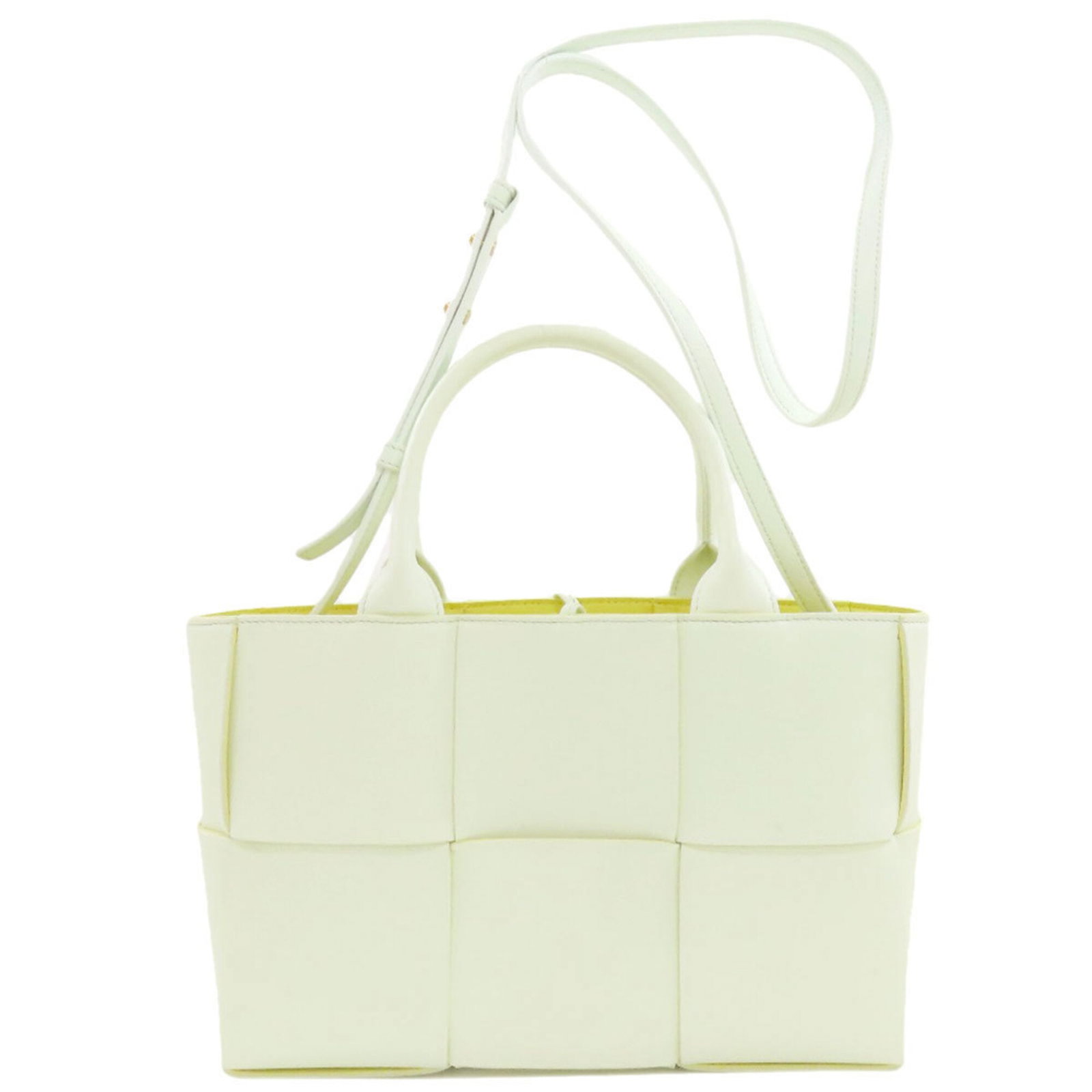 Pouch Leather Handbag Bottega: Pouch Leather Handbag Bottega Bottega Veneta's Pouch Leather Handbag boasts a striking green and white color combination, perfectly balanced by its sleek calfskin material. Measuring 16.5cm x 29cm x 9