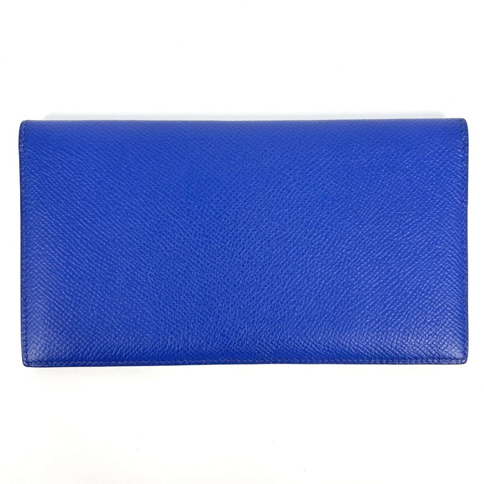 Epsom Leather Bi fold Wallet Hermes: Epsom Leather Bi fold Wallet Hermes Epsom leather, a luxurious material, is used to craft this bi-fold wallet from the Hermes MC2 line. Measuring 9.5cm x 17.5cm x 1cm, it features a sleek black,