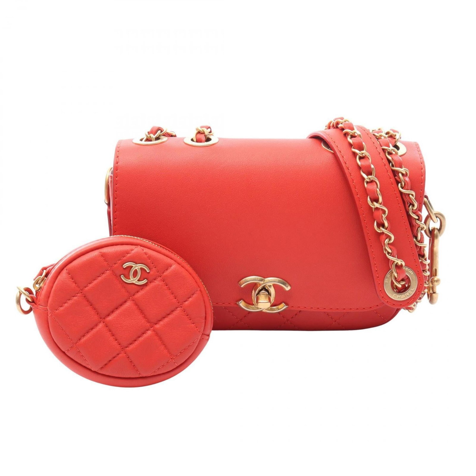 Shoulder Bag Leather Handbag Chanel: Shoulder Bag Leather Handbag Chanel The Matelasse leather shoulder bag from Chanel features a striking red color and a classic design. Made from high-quality lambskin leather, this bag boasts a