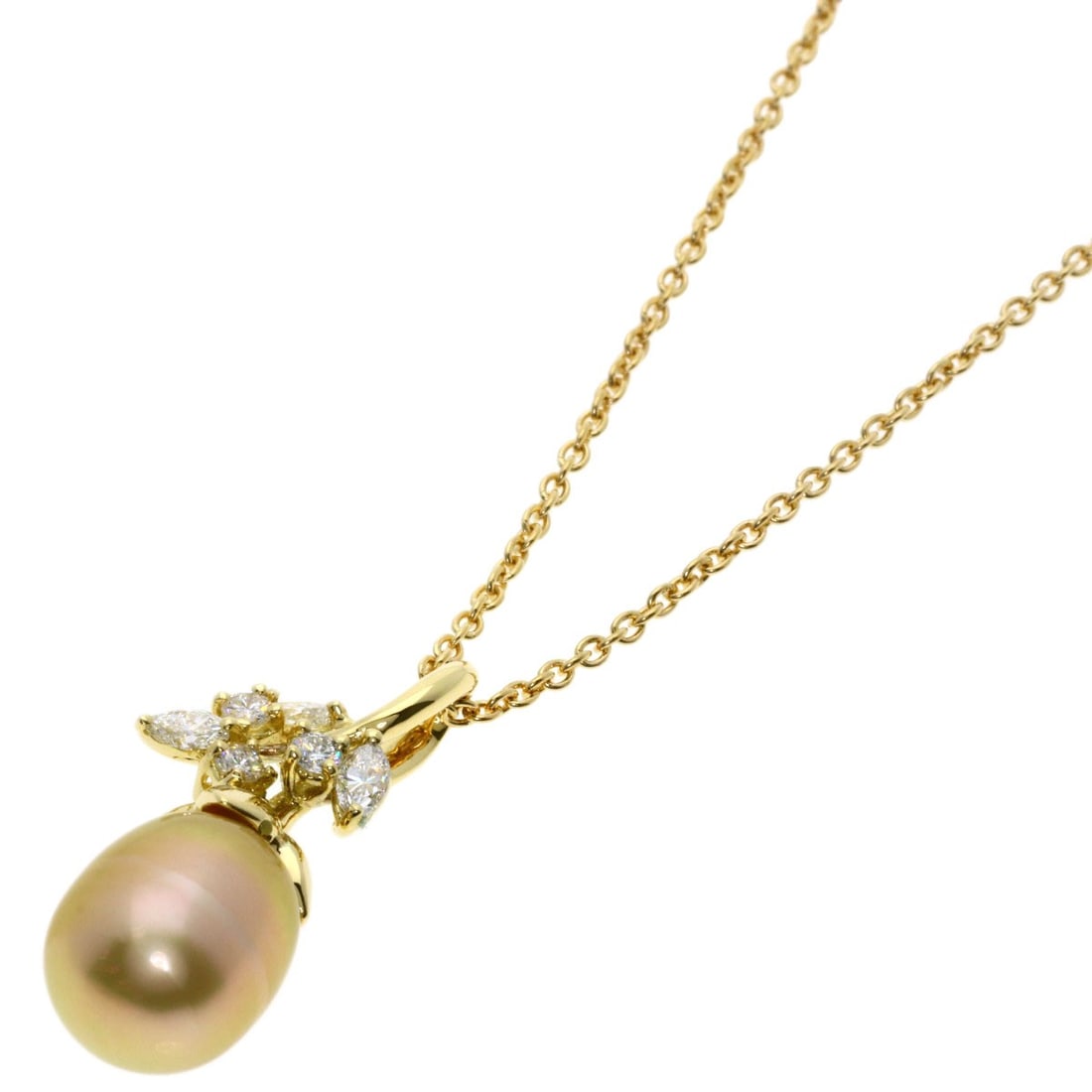 Golden Pearl Necklace Diamond Queen Yellow K18: Golden Pearl Necklace Diamond Queen Yellow K18 K18 Yellow Gold necklace featuring a beautiful Golden Pearl, crafted with high-quality gold metal and a 15.5-inch length. This elegant necklace