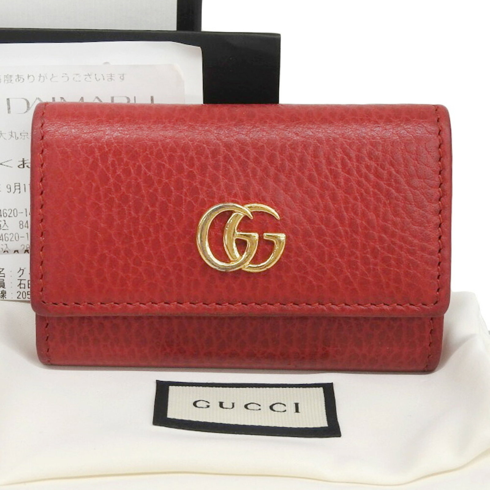 Keycase Leather Gucci: Keycase Leather Gucci Keycase Leather Gucci in vibrant red color, complete with original box and dust bag, offers a stylish accessory for everyday use. Made from high-quality leather, this compact key