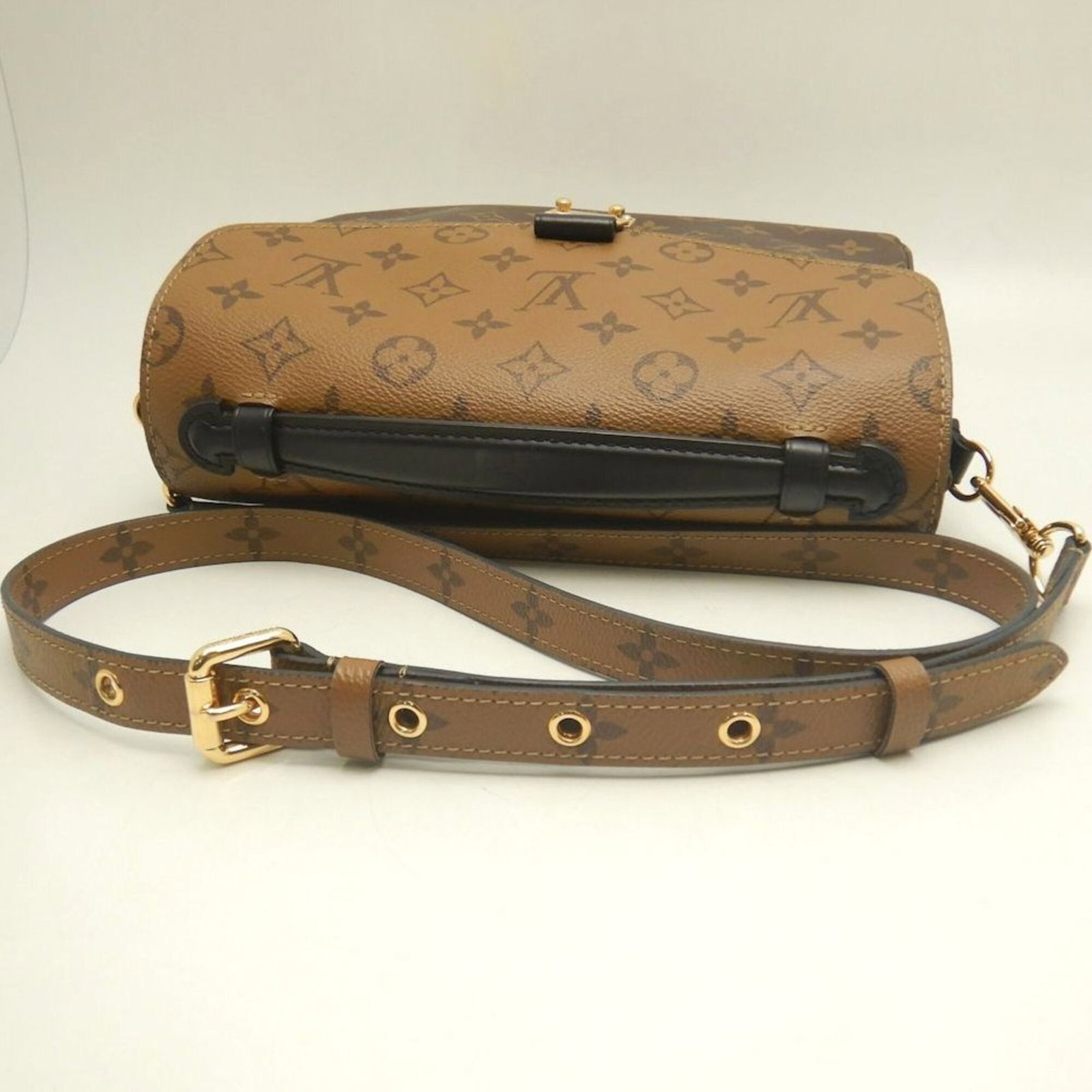Louis Vuitton Monogram Handbag - 6
