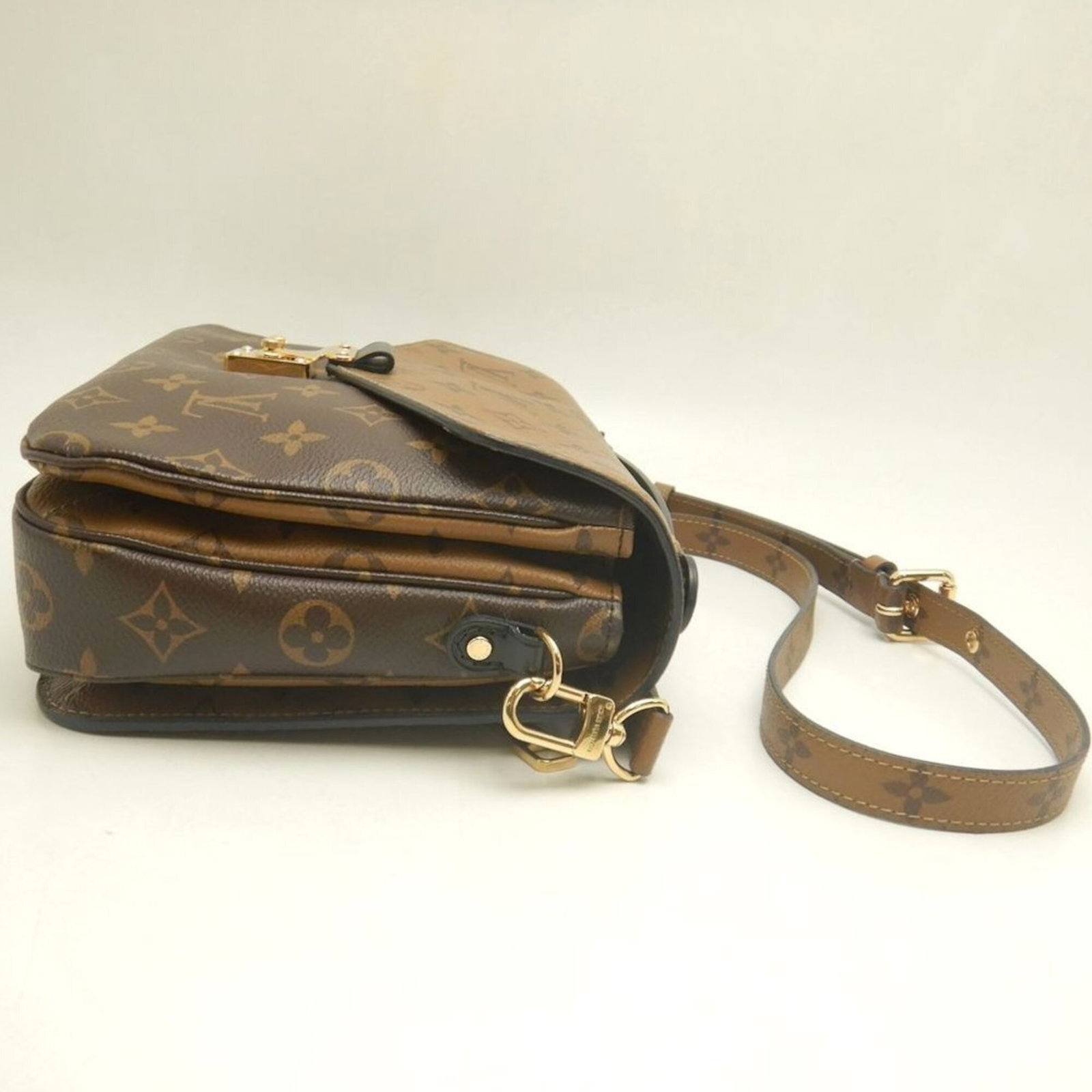 Louis Vuitton Monogram Handbag - 7