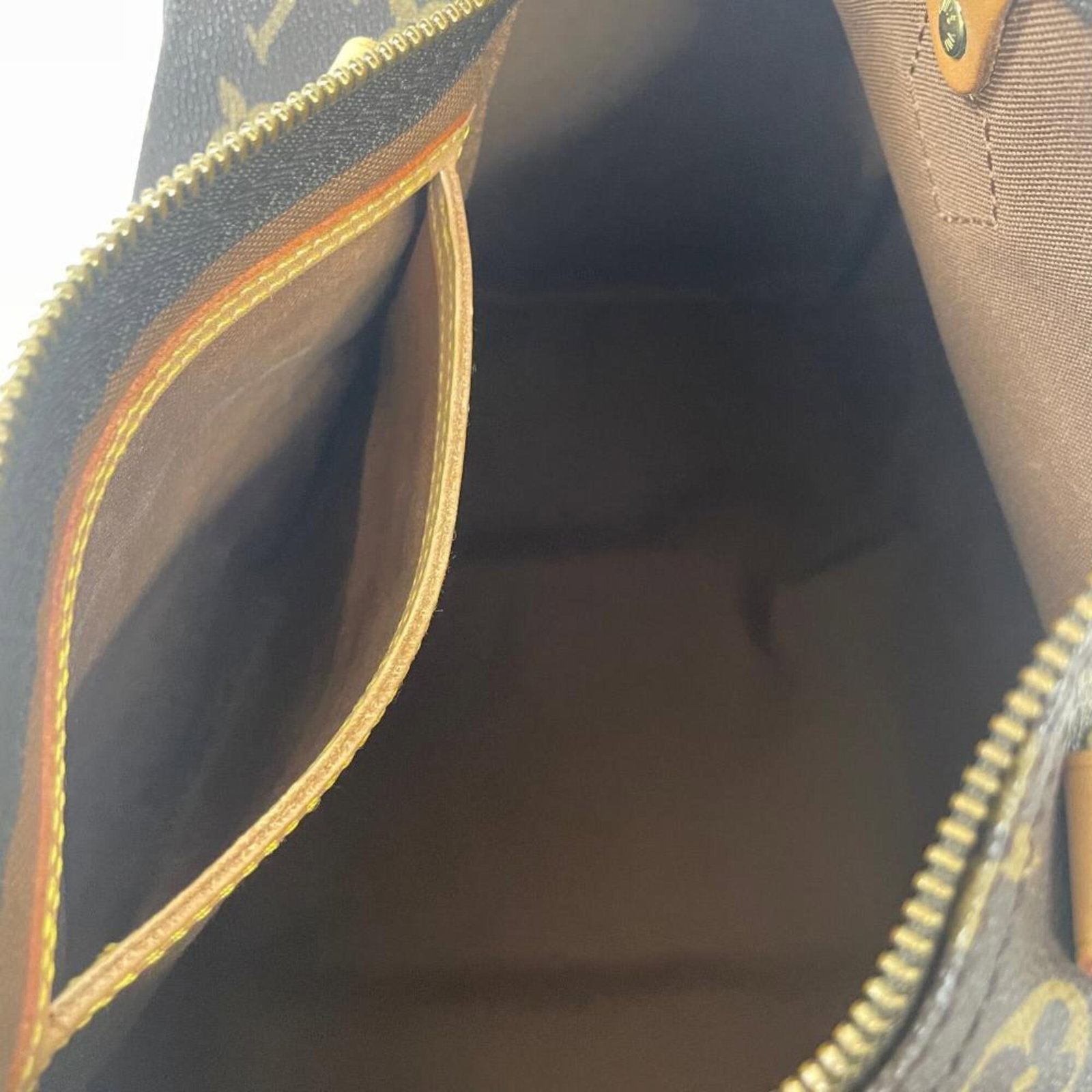 Louis Vuitton Monogram Handbag - 7