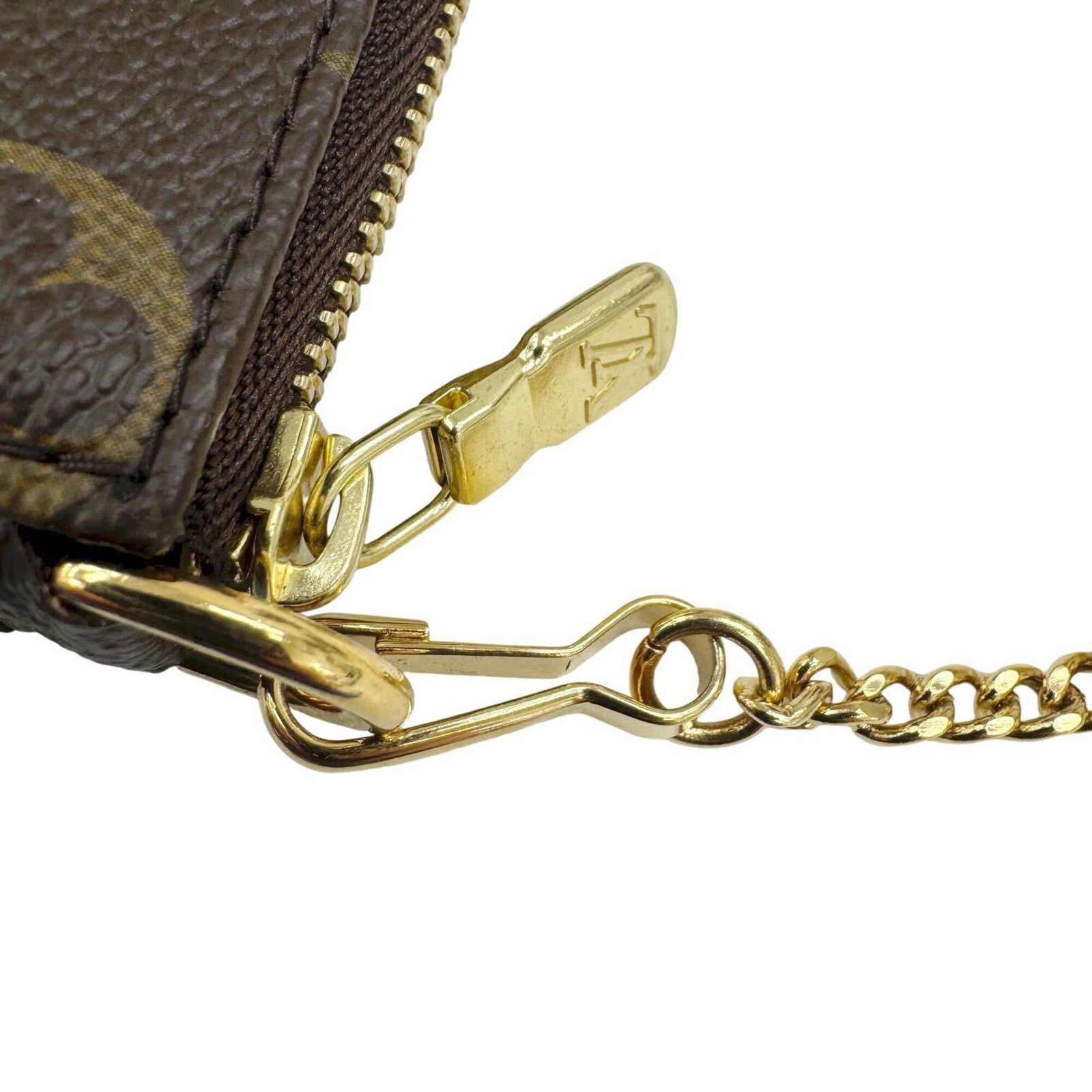 Monogram Pochette Pouch Louis Vuitton - 9