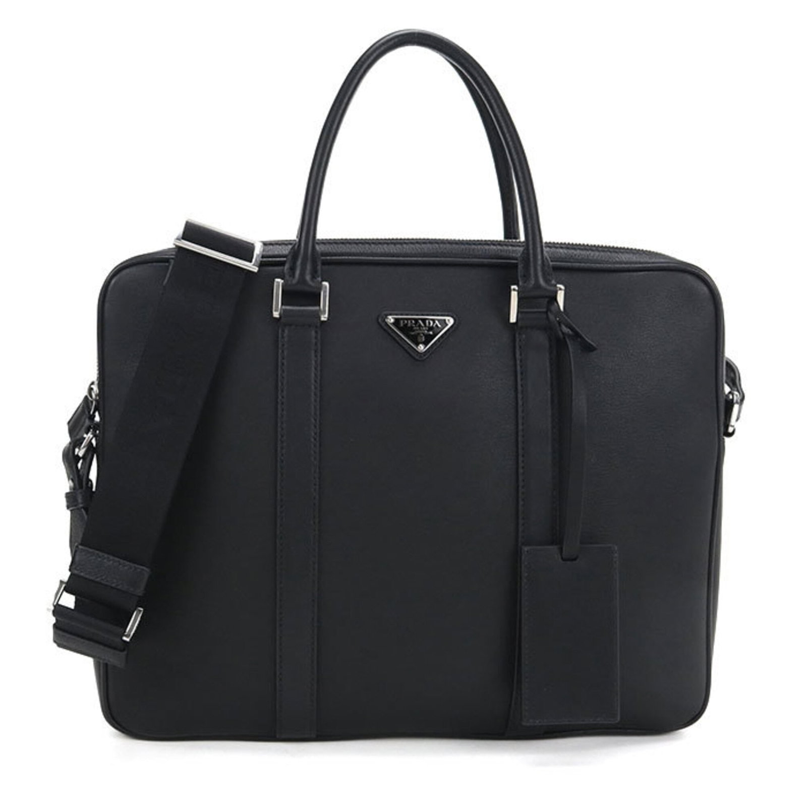 Briefcase Prada Leather: Briefcase Prada Leather Briefcase in black Prada leather with silver hardware, measuring 28cm x 36cm x 4cm. Made from high-quality leather, this briefcase is a stylish and functional accessory. The sl