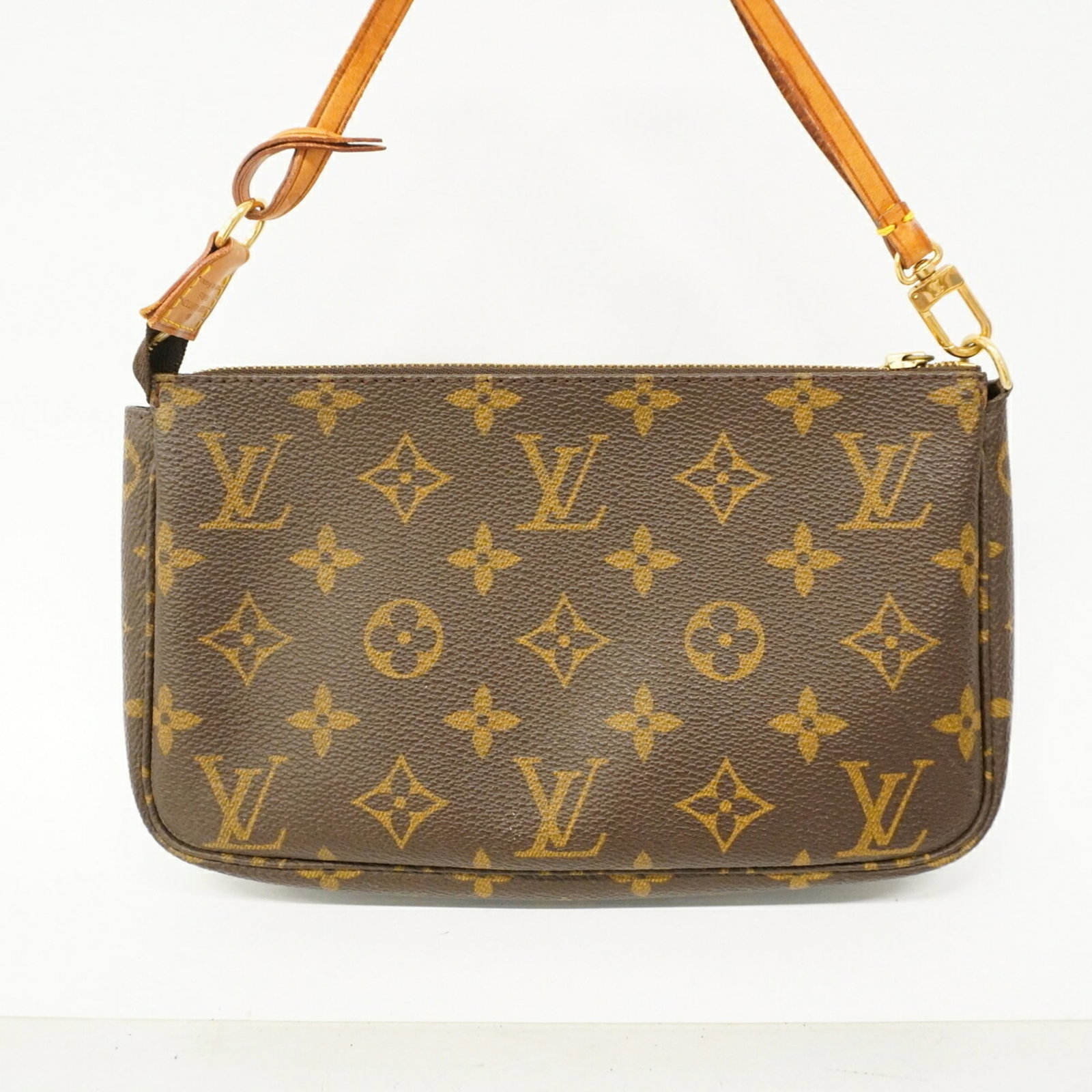 Louis Vuitton Pouch - 10