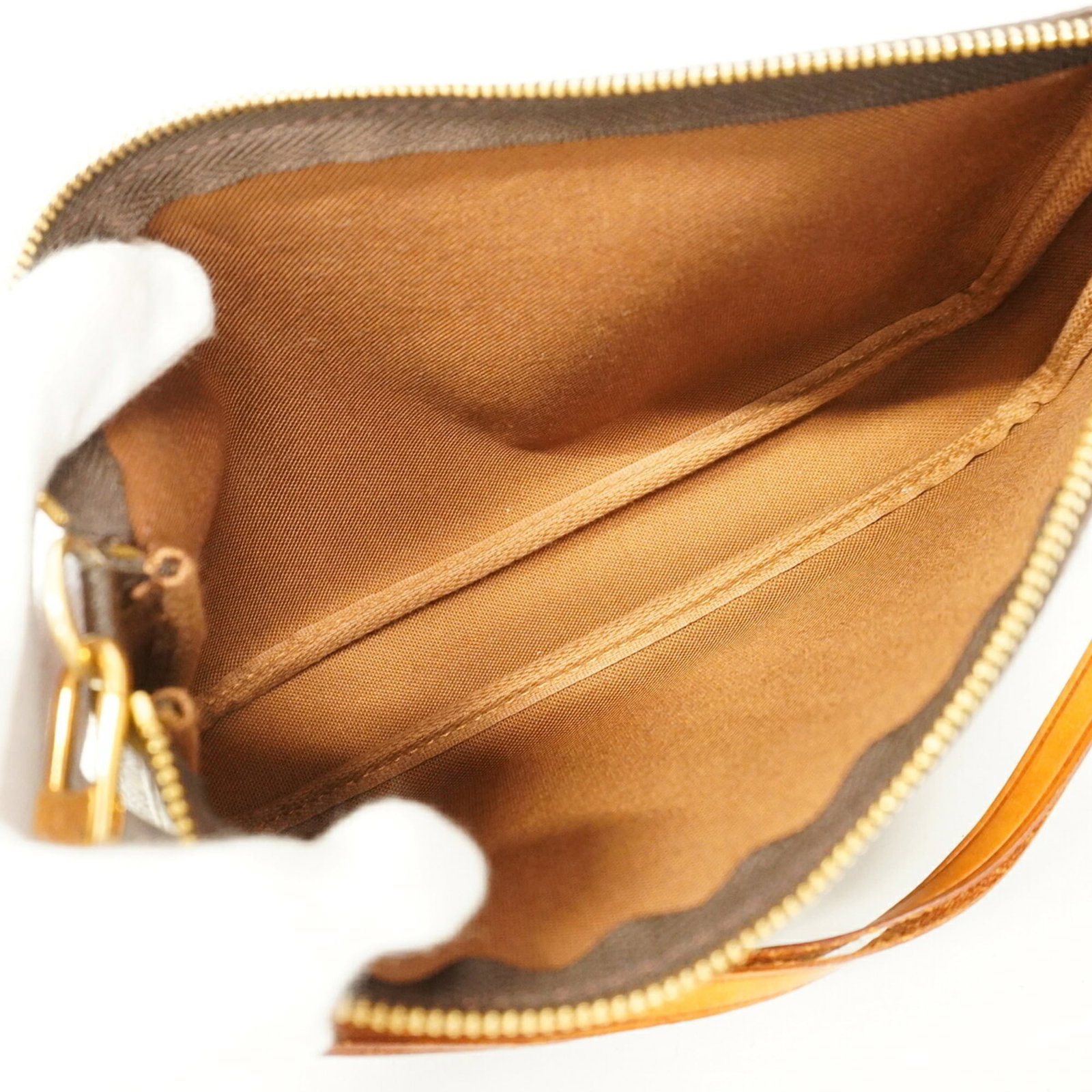 Louis Vuitton Pouch - 4
