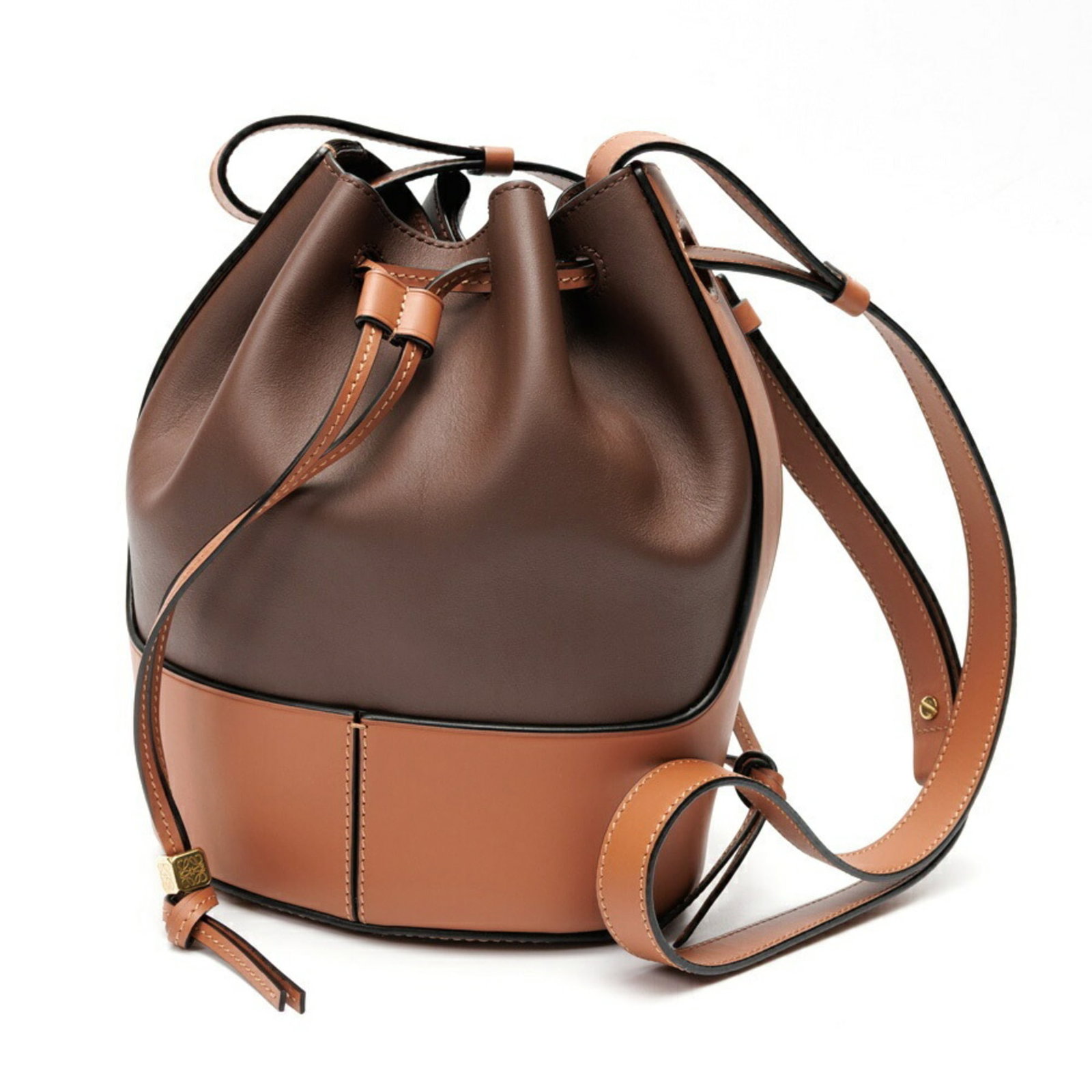 Shoulder Bag Leather: Shoulder Bag Leather Made from high-quality leather, this shoulder bag from Loewe features a classic design with clean lines and a timeless brown color. The bag's compact size and sturdy construction 