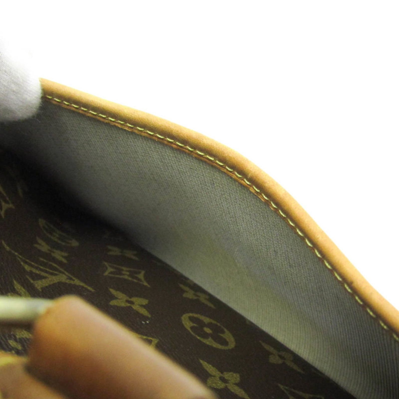 Louis Vuitton Monogram Handbag - 13