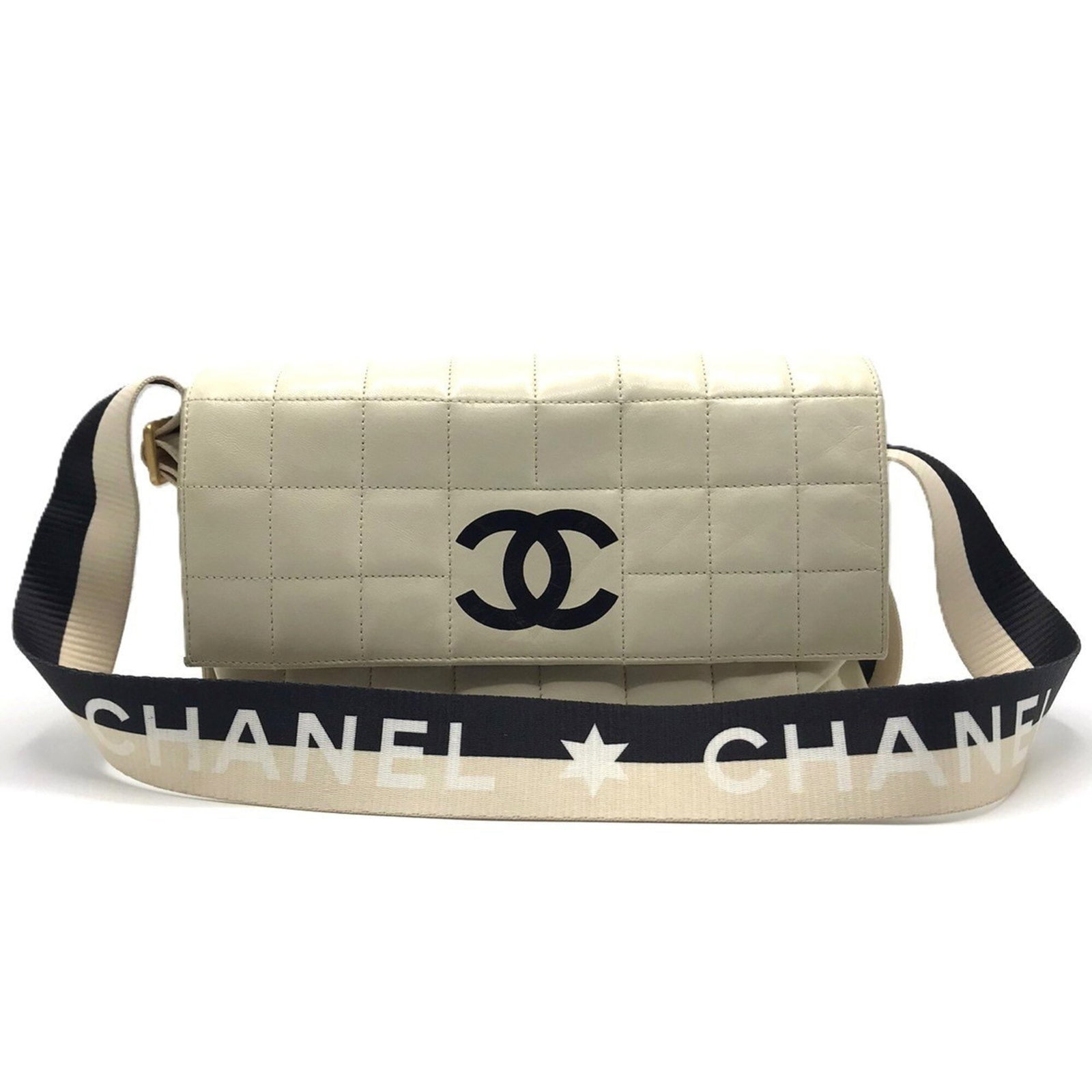 Chanel Ivory Bag Shoulder: Chanel Ivory Bag Shoulder The Chanel Ivory Bag Shoulder boasts a sleek, ivory hue that exudes timeless elegance. Measuring 16cm x 24cm x 7cm, this shoulder bag is a compact and stylish accessory