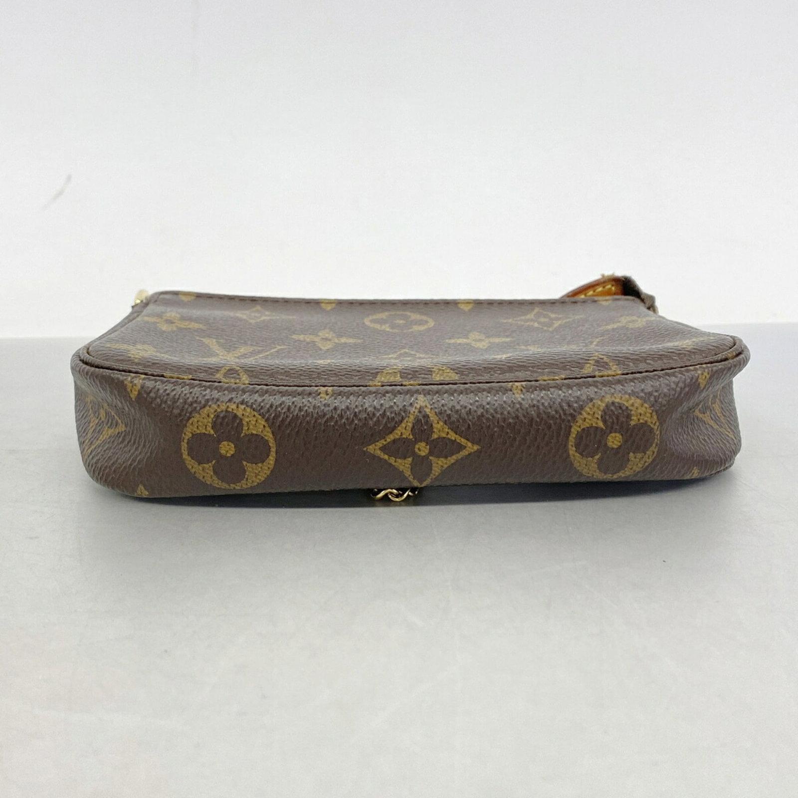 Louis Vuitton Pouch - 3