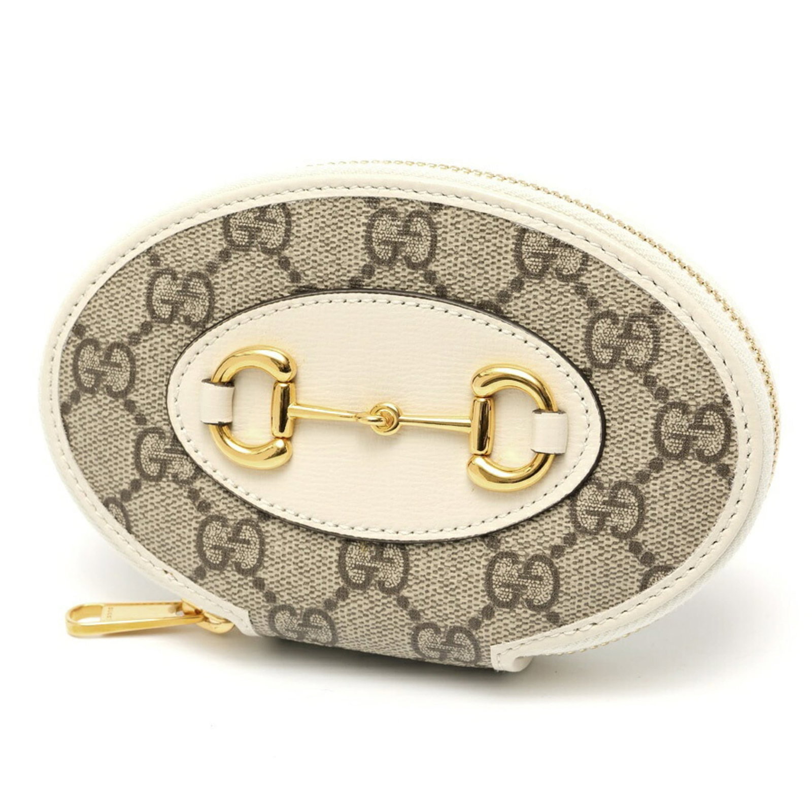Gucci Coin Purse/ Coin Case Gg Supreme Leather: Gucci Coin Purse/ Coin Case Gg Supreme Leather Gucci's GG Supreme Leather coin purse is a stylish and compact accessory, measuring 9.5cm x 15cm x 2cm in size. Made from high-quality GG Supreme leather