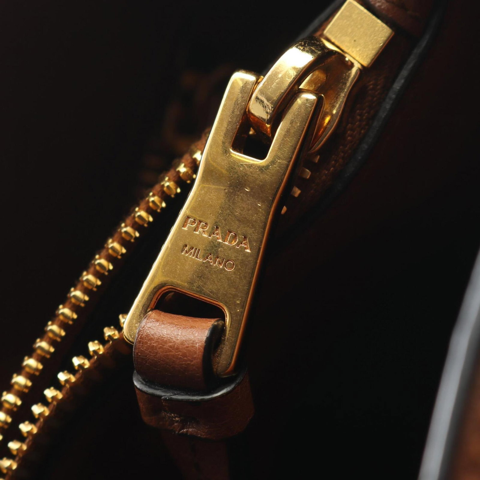 Handbag Leather Prada - 10