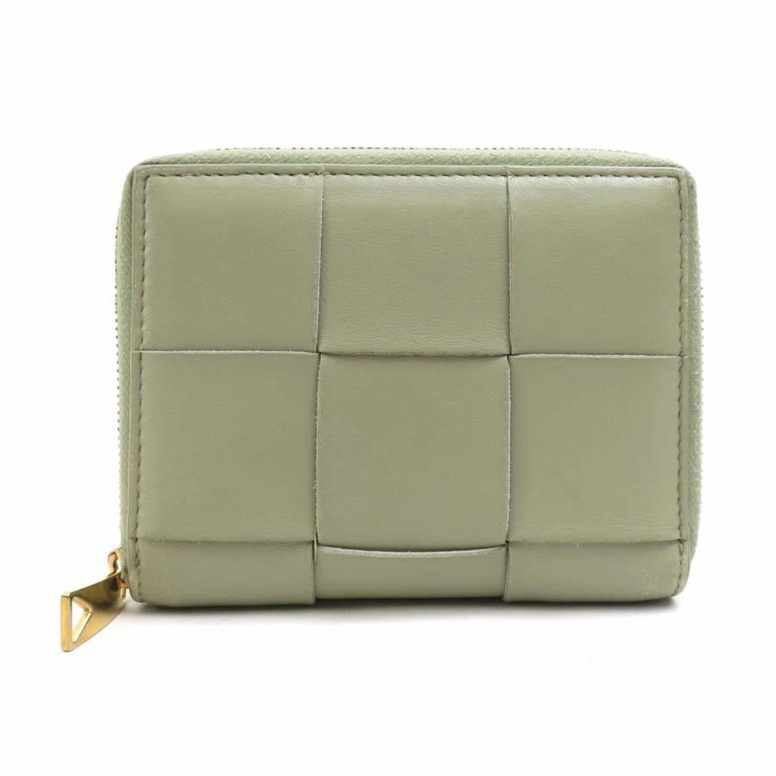 Bottega Veneta Wallet (Bi-Fold) Leather: Bottega Veneta Wallet (Bi-Fold) Leather Bottega Veneta's bi-fold wallet features a sleek green leather design, measuring 10.5cm x 13cm x 1.5cm. Crafted from high-quality leather, this wallet boasts a