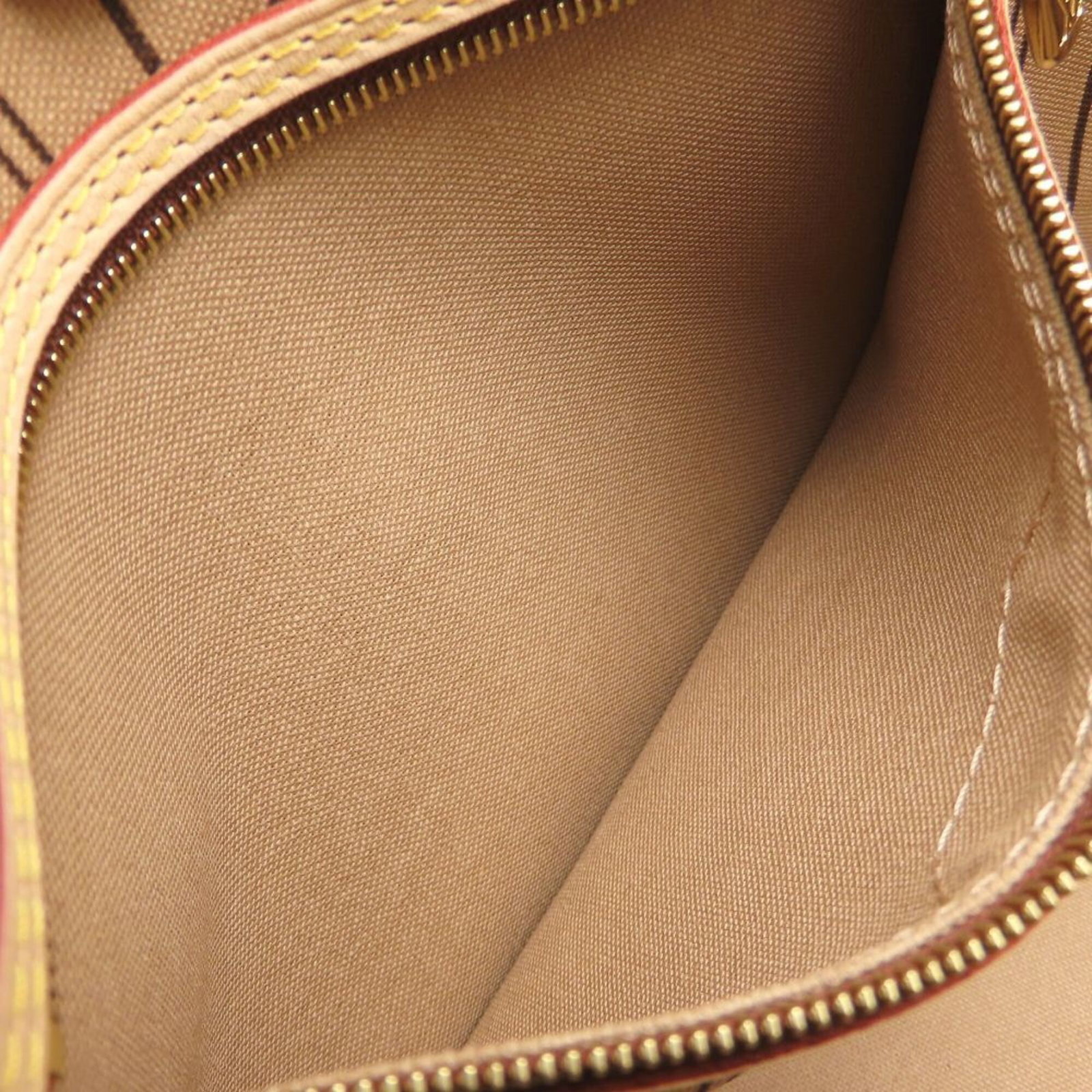 Louis Vuitton Monogram Tote - 8