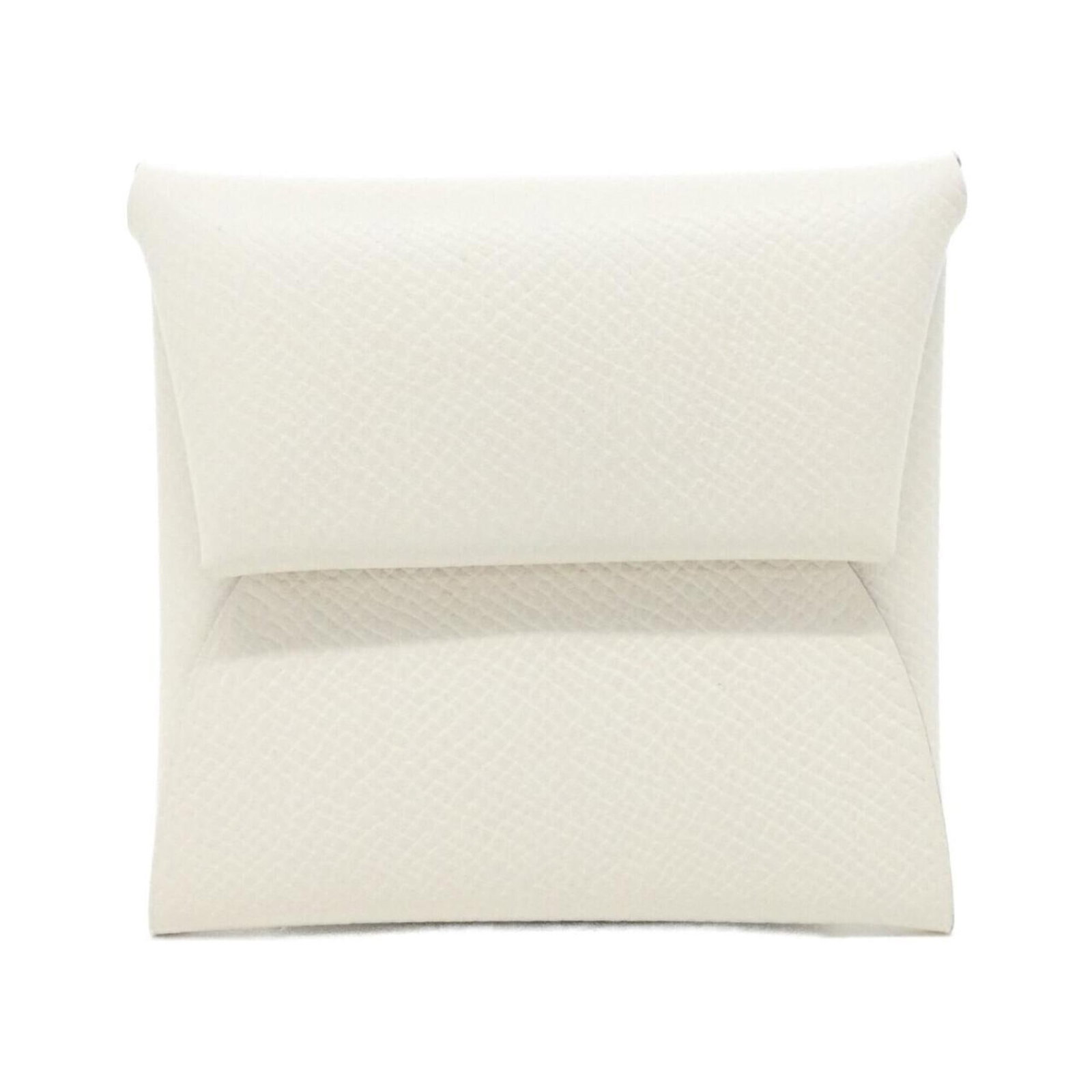 Hermes Coin Purse/ Coin Case Epsom Leather: Hermes Coin Purse/ Coin Case Epsom Leather Epsom leather craftsmanship is evident in this crisp white coin purse/coin case from Hermes, featuring a precise 8cm x 8.5cm size. The compact design makes