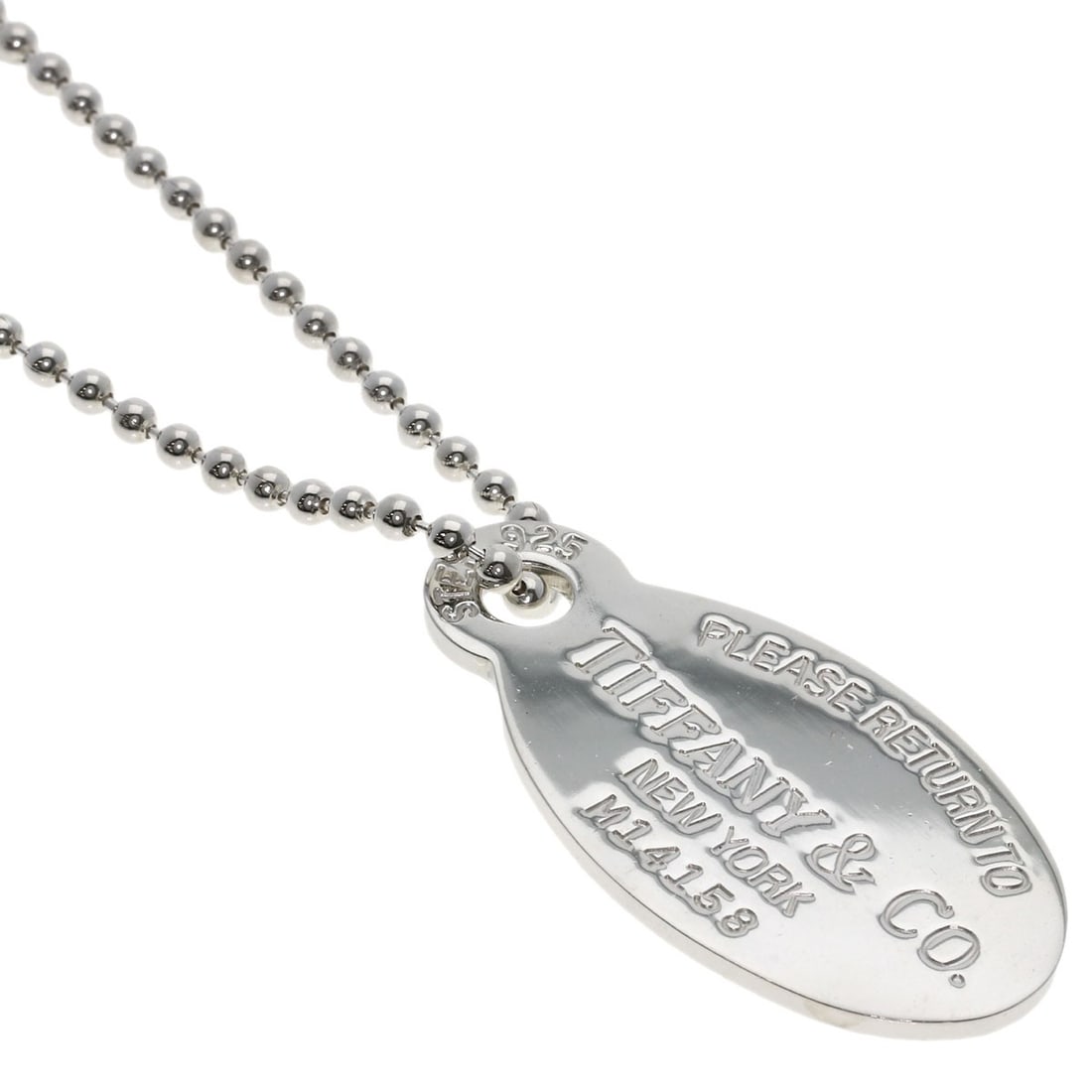 Tiffany&Co. Return To Oval Tag Long Necklace Silver: Tiffany&Co. Return To Oval Tag Long Necklace Silver This Tiffany&Co. Return To Oval Tag Long Necklace is a silver necklace featuring a distinctive oval-shaped tag. Measuring 87cm in length, it