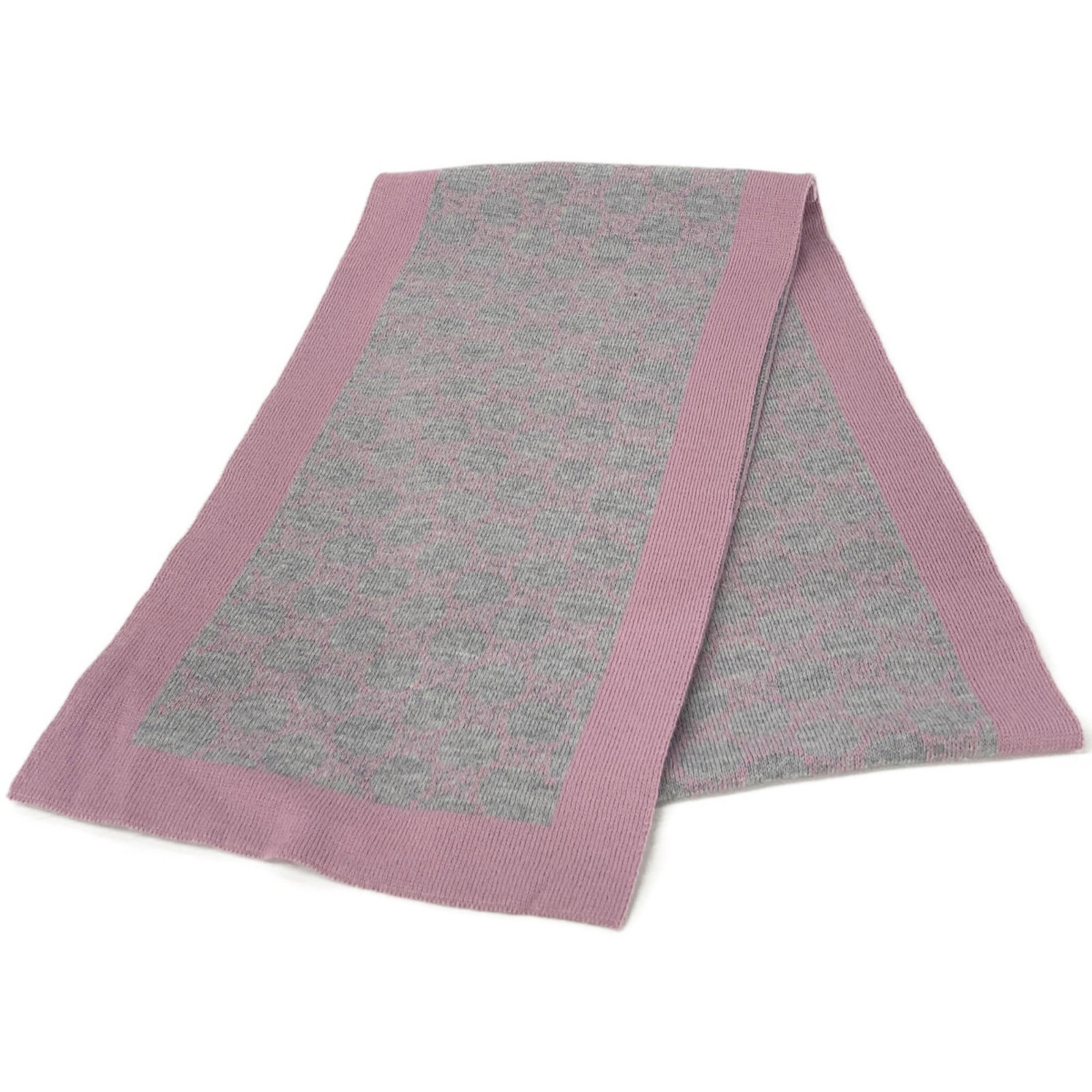 Stole Wool from Gucci: Stole Wool from Gucci Stole Wool from Gucci is a unique piece measuring 1.7m x 23cm, boasting a striking gray color and made from high-quality wool material. Its distinctive size and color make it a n