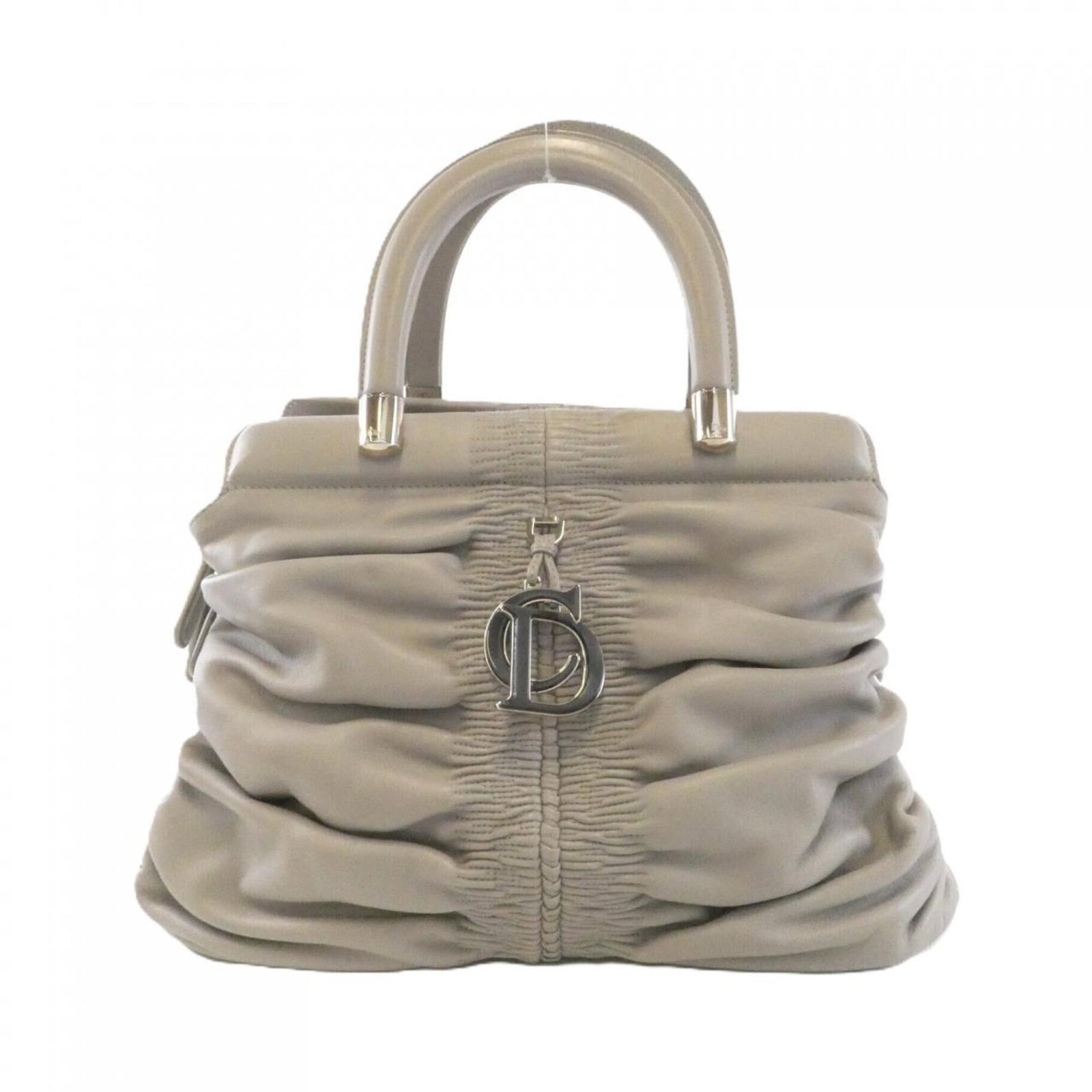 Handbag Leather Dior Christian: Handbag Leather Dior Christian Gray leather handbag from Christian Dior, featuring silver hardware and a sturdy 1kg design. With a spacious interior and 32cm handle, this bag is a versatile accessory