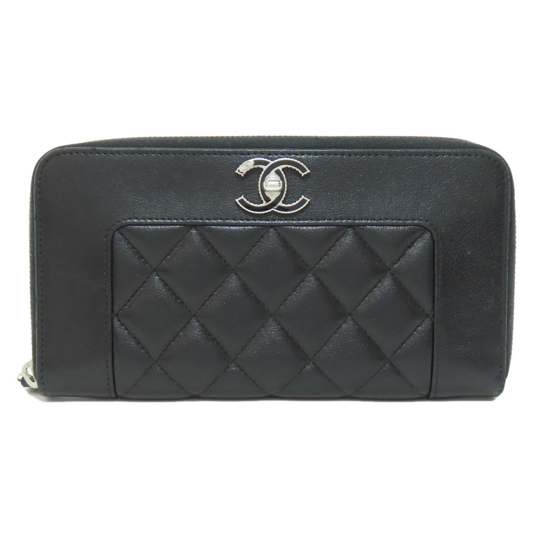Chanel Mademoiselle Silverhardware Long Wallet (With Coin Pocket) Lambskin: Chanel Mademoiselle Silverhardware Long Wallet (With Coin Pocket) Lambskin The Chanel Mademoiselle Silverhardware Long Wallet features sleek silver hardware and a spacious coin pocket, all nestled