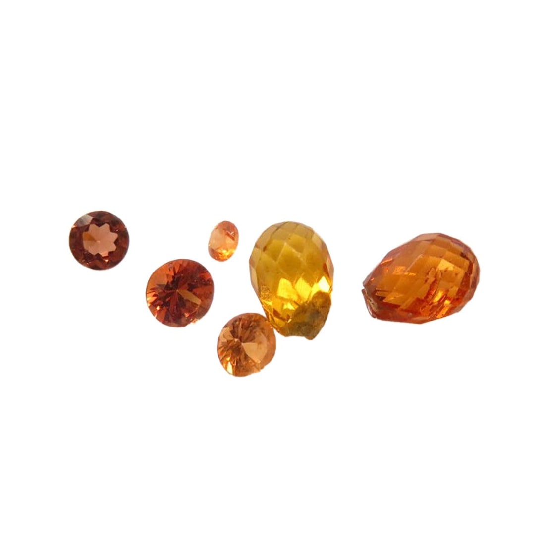 Sapphire Loose Orange 0.39G: Sapphire Loose Orange 0.39G Sapphire Loose Orange 0.39G is a vibrant orange sapphire with a total carat weight of 1.97ct. This loose gemstone is a notable feature of SELECT JEWELRY's style,