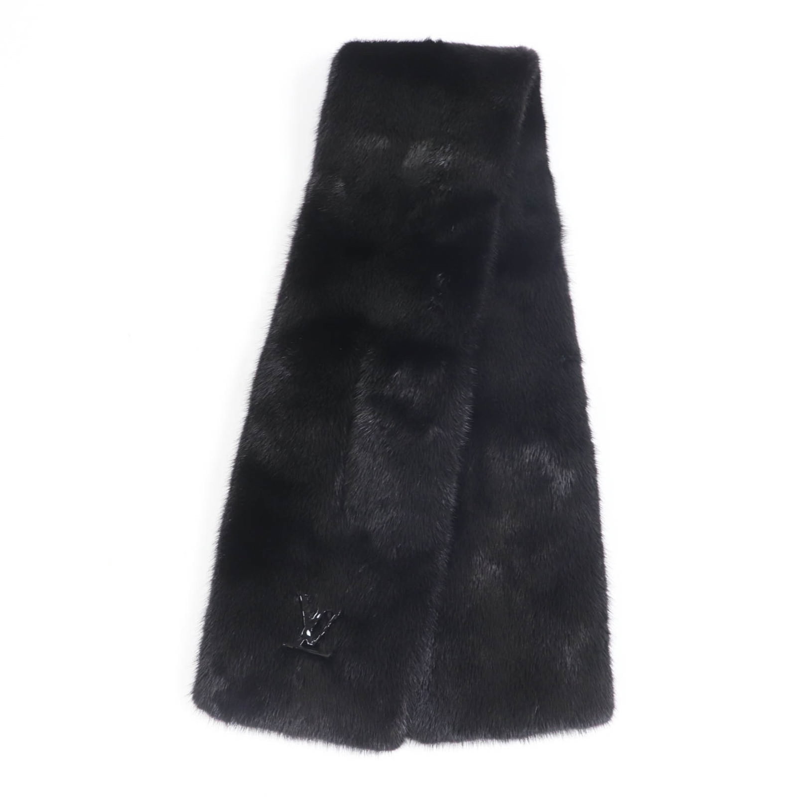 Fur Stole Vuitton Louis: Fur Stole Vuitton Louis Luxurious and sleek, this black fur stole from Louis Vuitton features a striking design that exudes elegance. Made from high-quality mink fur and leather, its 1.03m x 14cm size