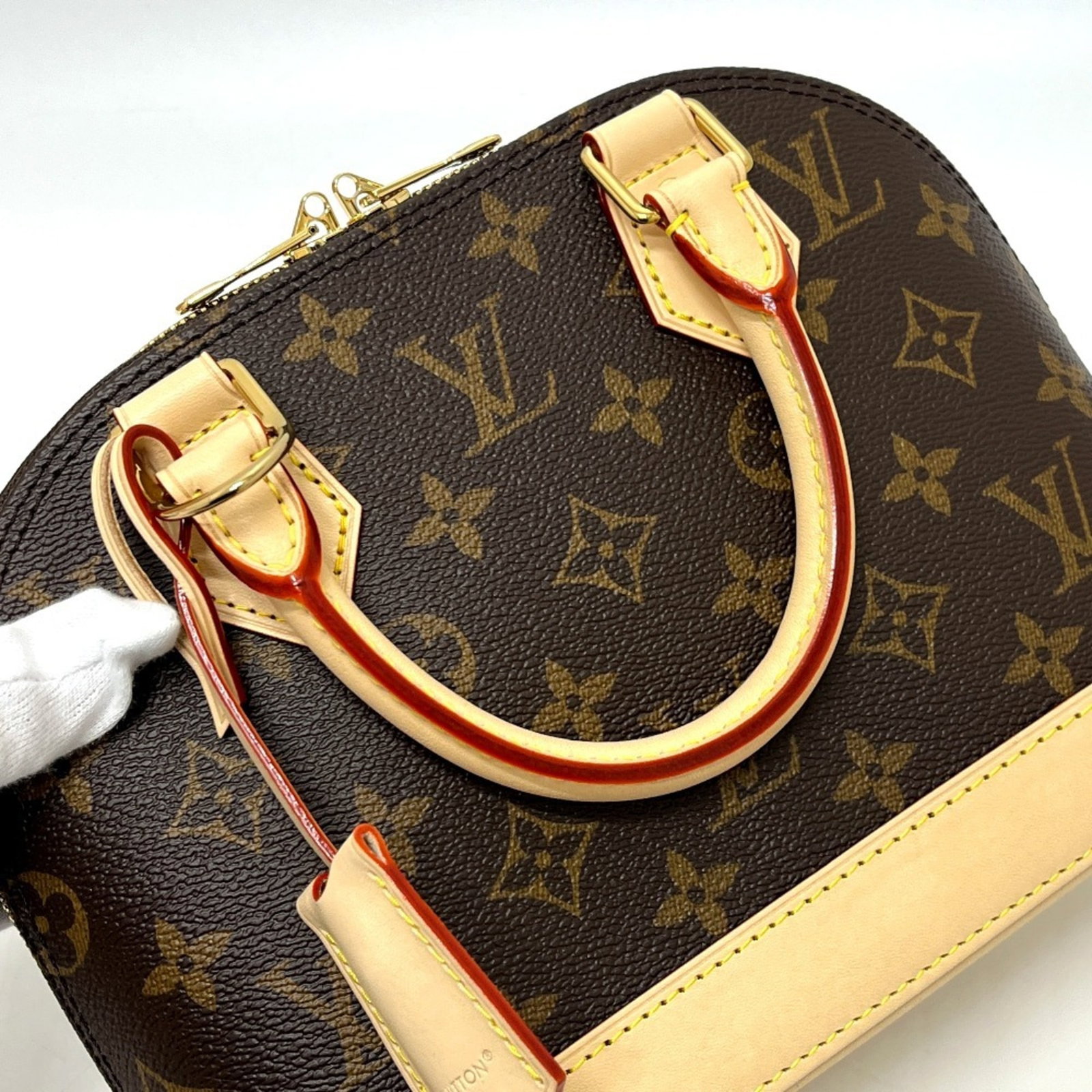 Louis Vuitton Monogram Handbag - 9