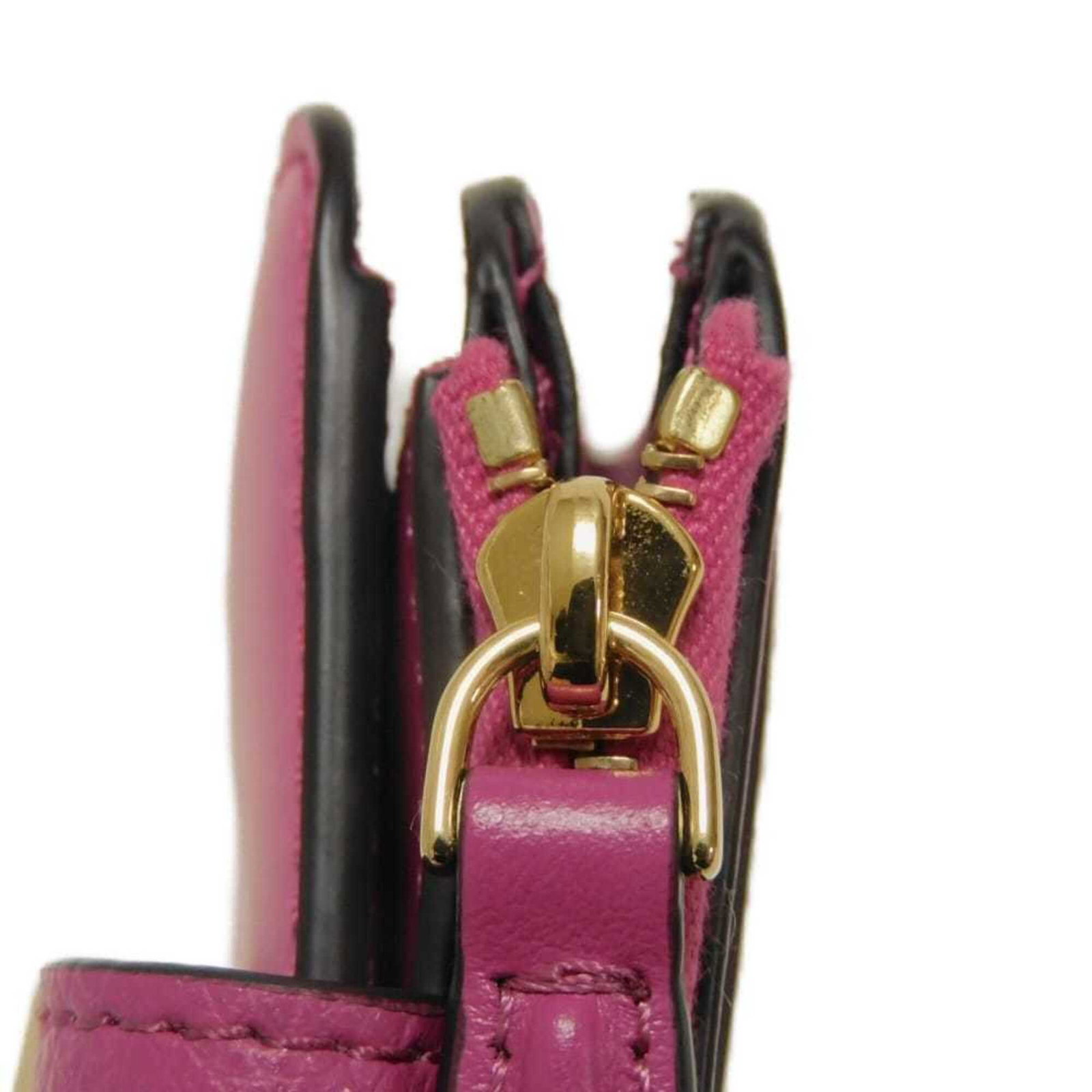 Bi fold wallet - 19