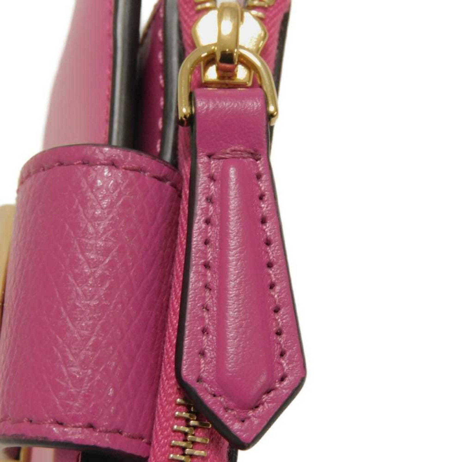 Bi fold wallet - 20