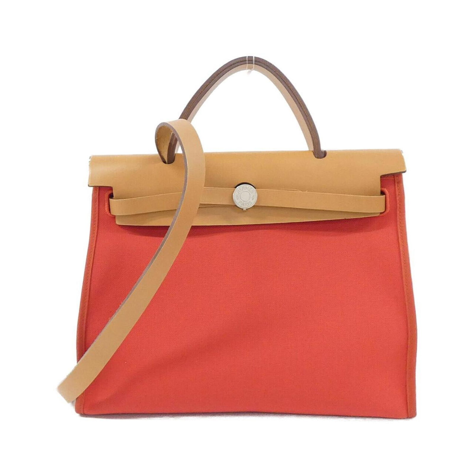 Handbag Leather Hermes: Handbag Leather Hermes Vache leather handbag from Hermes, featuring a Fauve, Red color. This 25cm x 31cm x 10cm leather bag is made from high-quality materials, with a classic design that exudes timel