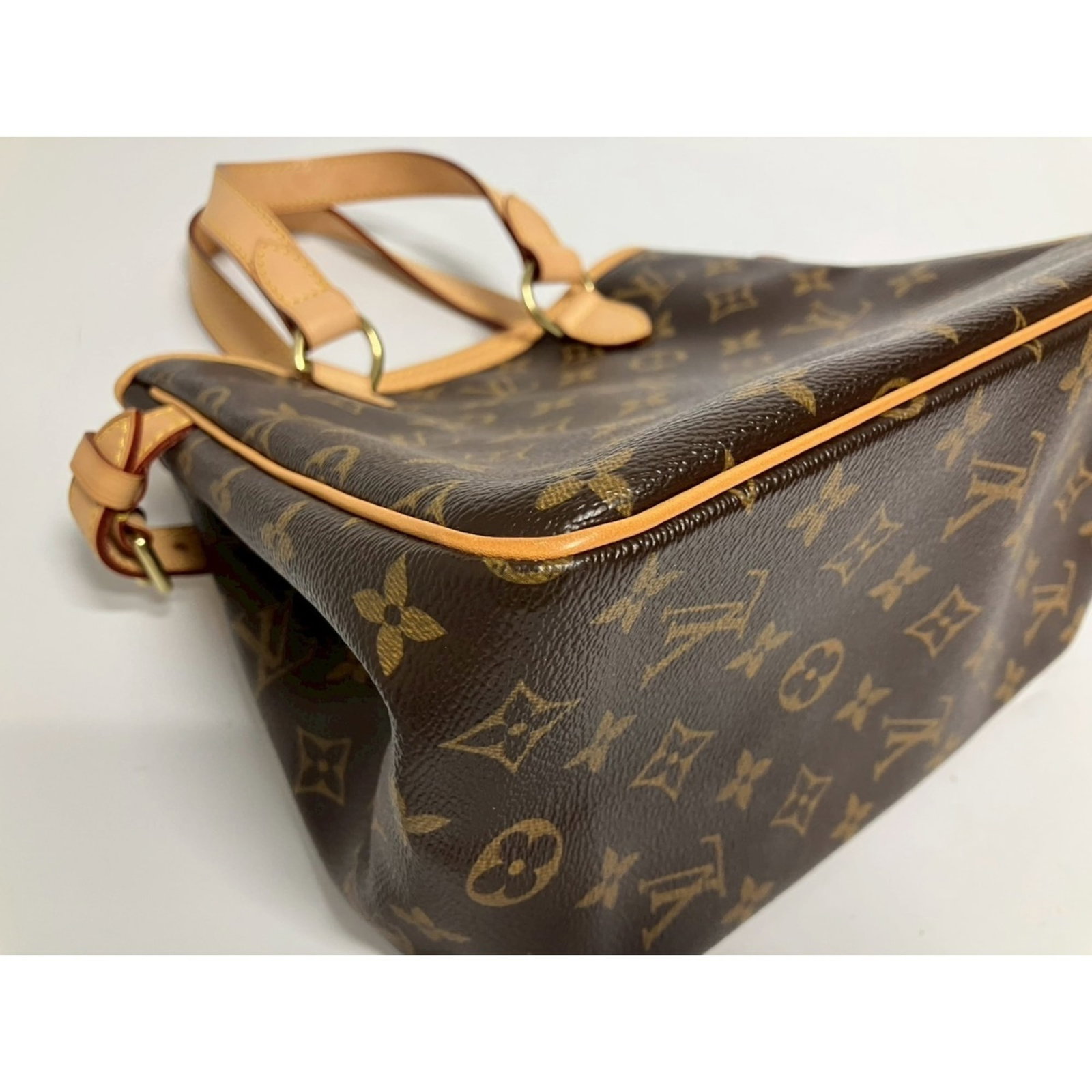 Louis Vuitton Monogram Handbag - 6