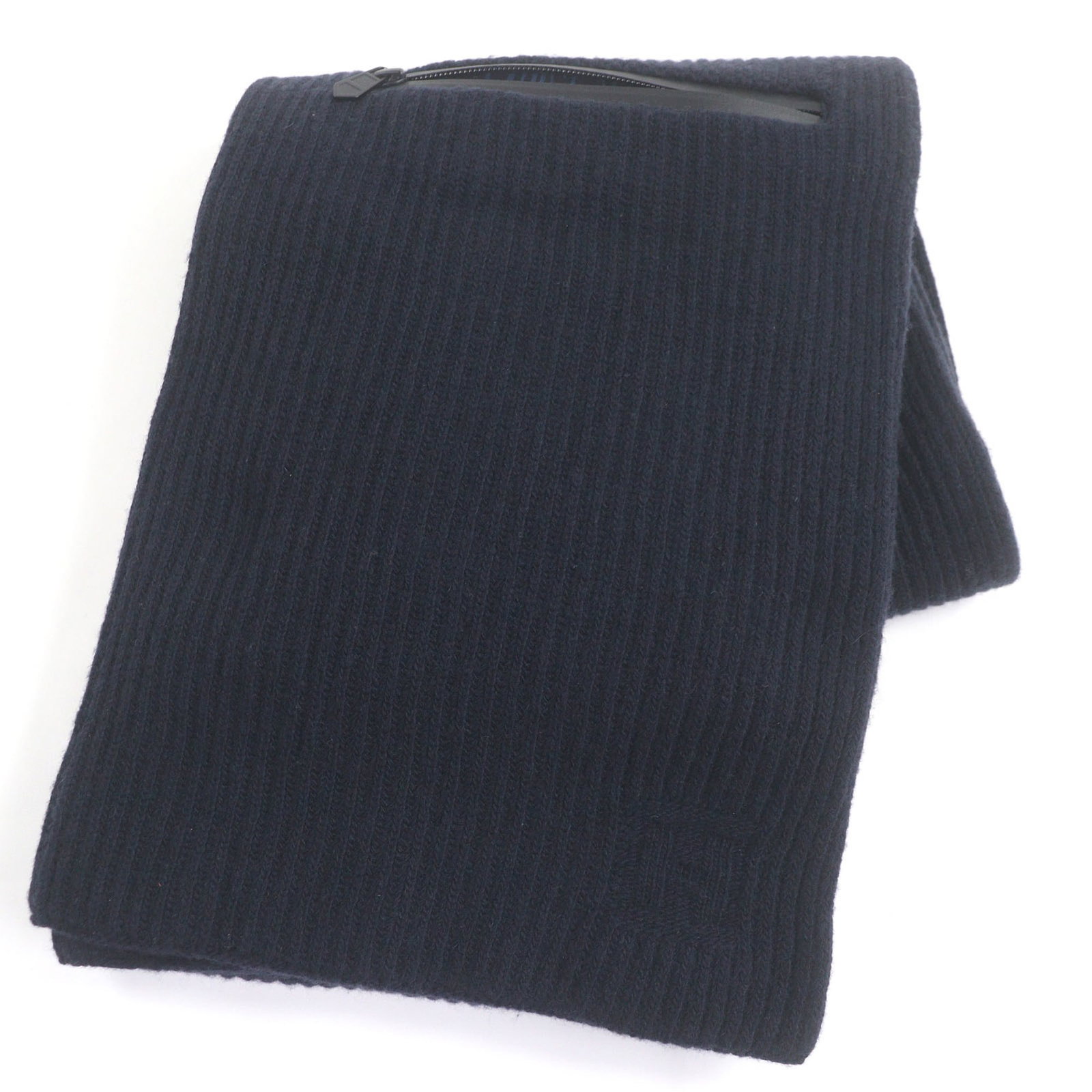Hermes Stole 70% Cashmere Wool: Hermes Stole 70% Cashmere Wool Navy blue Hermes stole made from 70% cashmere wool, offering a luxurious and sophisticated touch to any outfit. With its striking navy color and high-quality materials, 