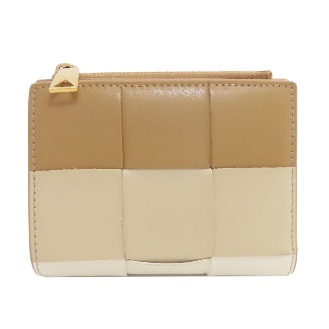 Bottega Veneta Cassette Bifold Wallet With Coin Pocket Leather: Bottega Veneta Cassette Bifold Wallet With Coin Pocket Leather Bottega Veneta's Cassette Bifold Wallet with Coin Pocket is a classic design featuring a rich brown leather exterior and a sleek, bifold 