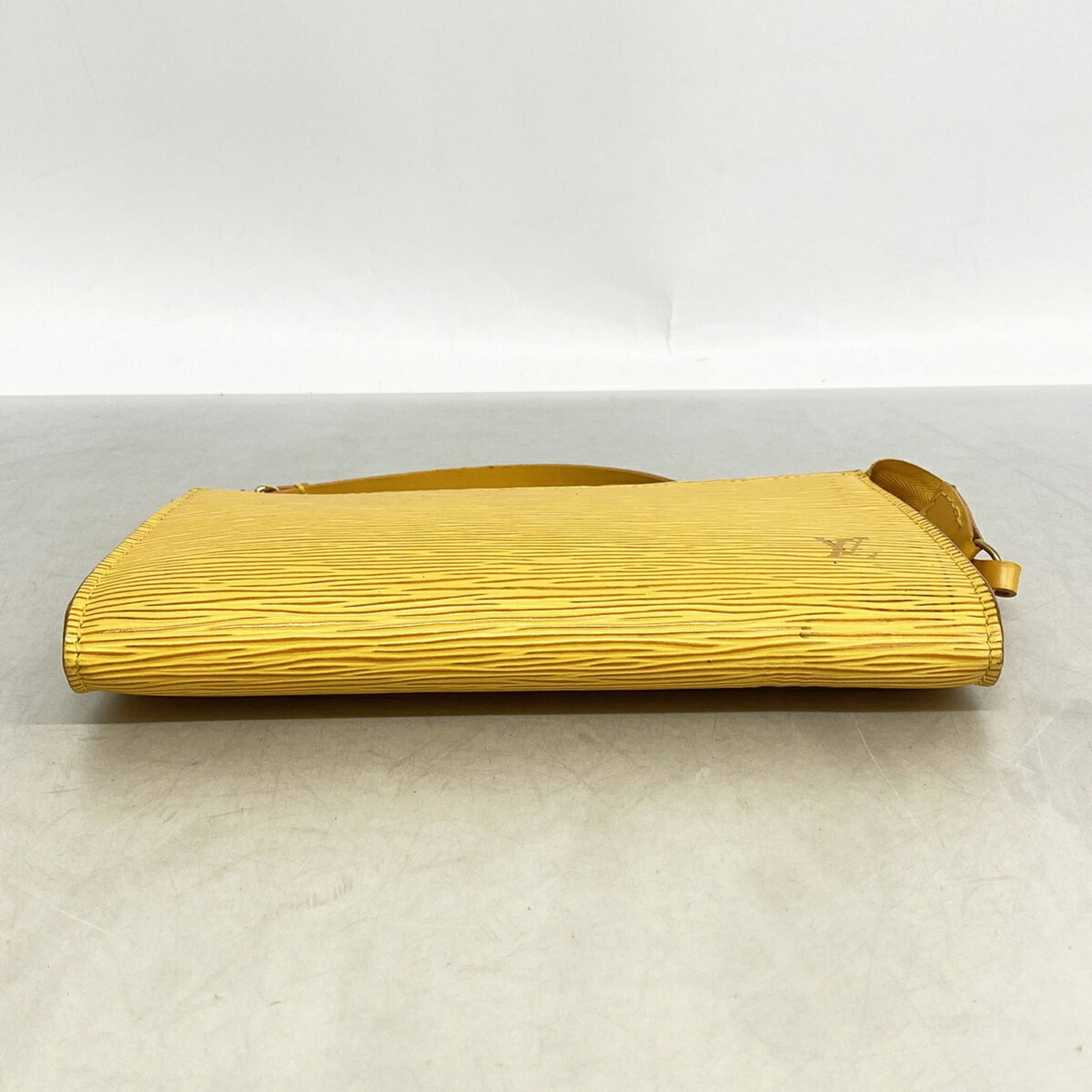 Louis Vuitton Pouch - 3
