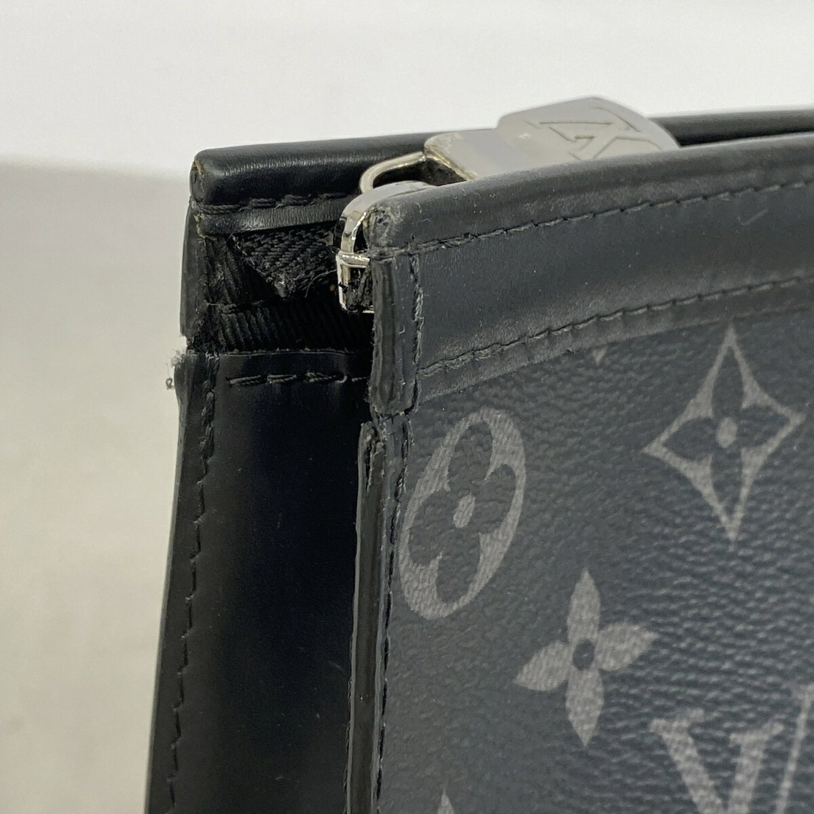 Louis Vuitton Bag - 7
