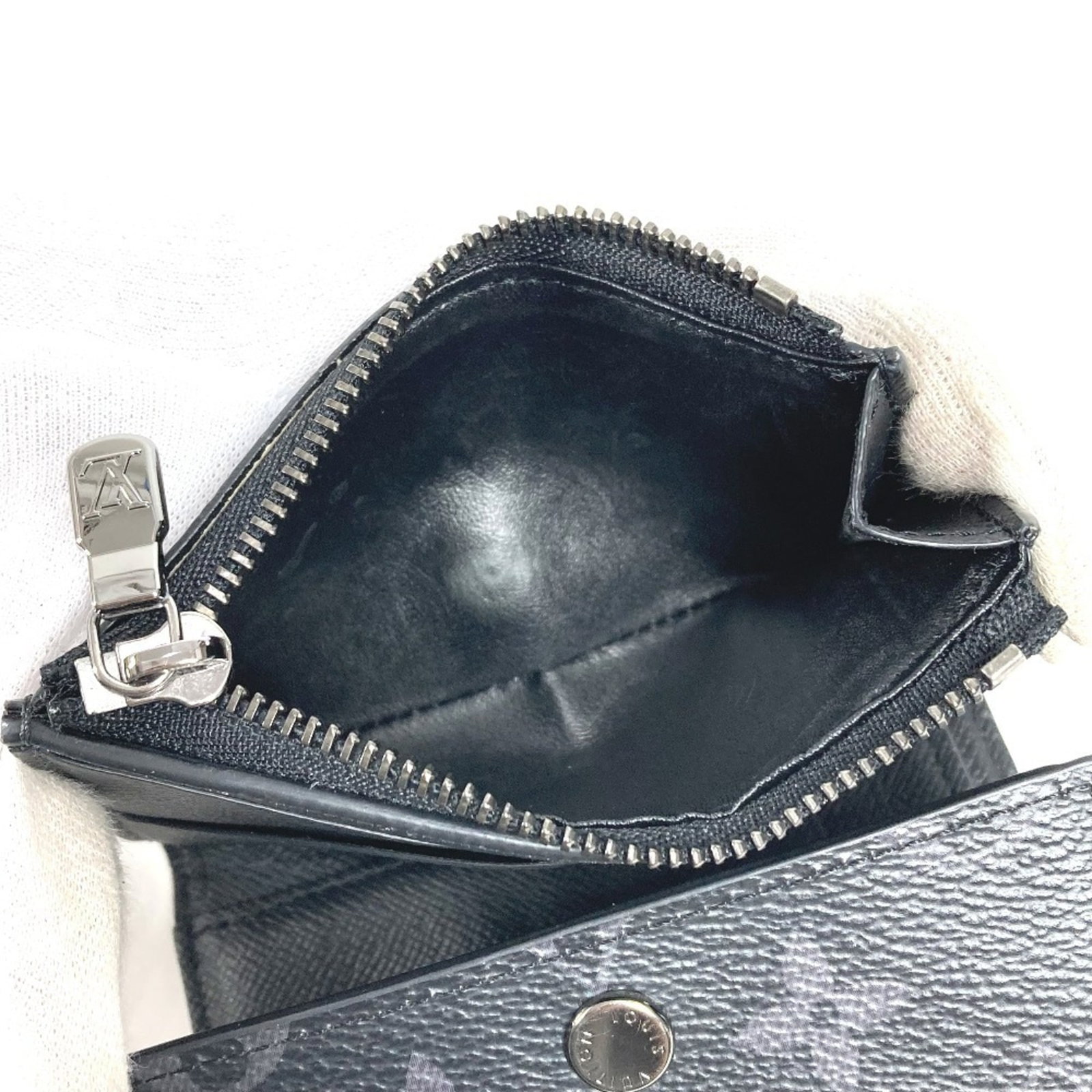Louis Vuitton Wallet (Tri-Fold) Monogram Eclipse - 13