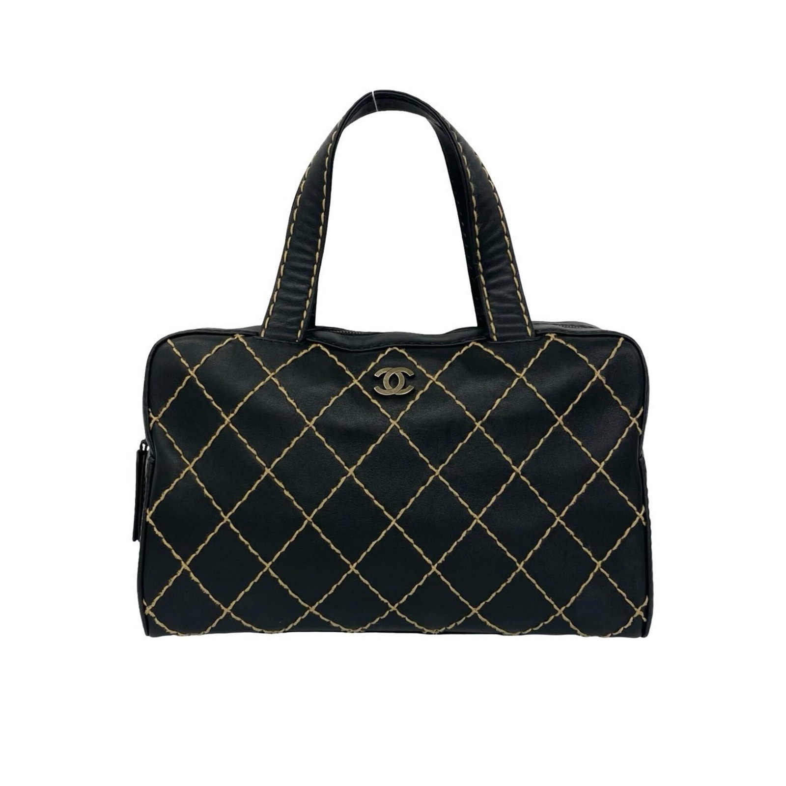 Boston Bag Handbag Leather Chanel: Boston Bag Handbag Leather Chanel Boston Bag Handbag Leather Chanel - A sleek and sophisticated black lambskin leather handbag with classic Chanel design, measuring 20cm x 32cm x 14cm. This timeless
