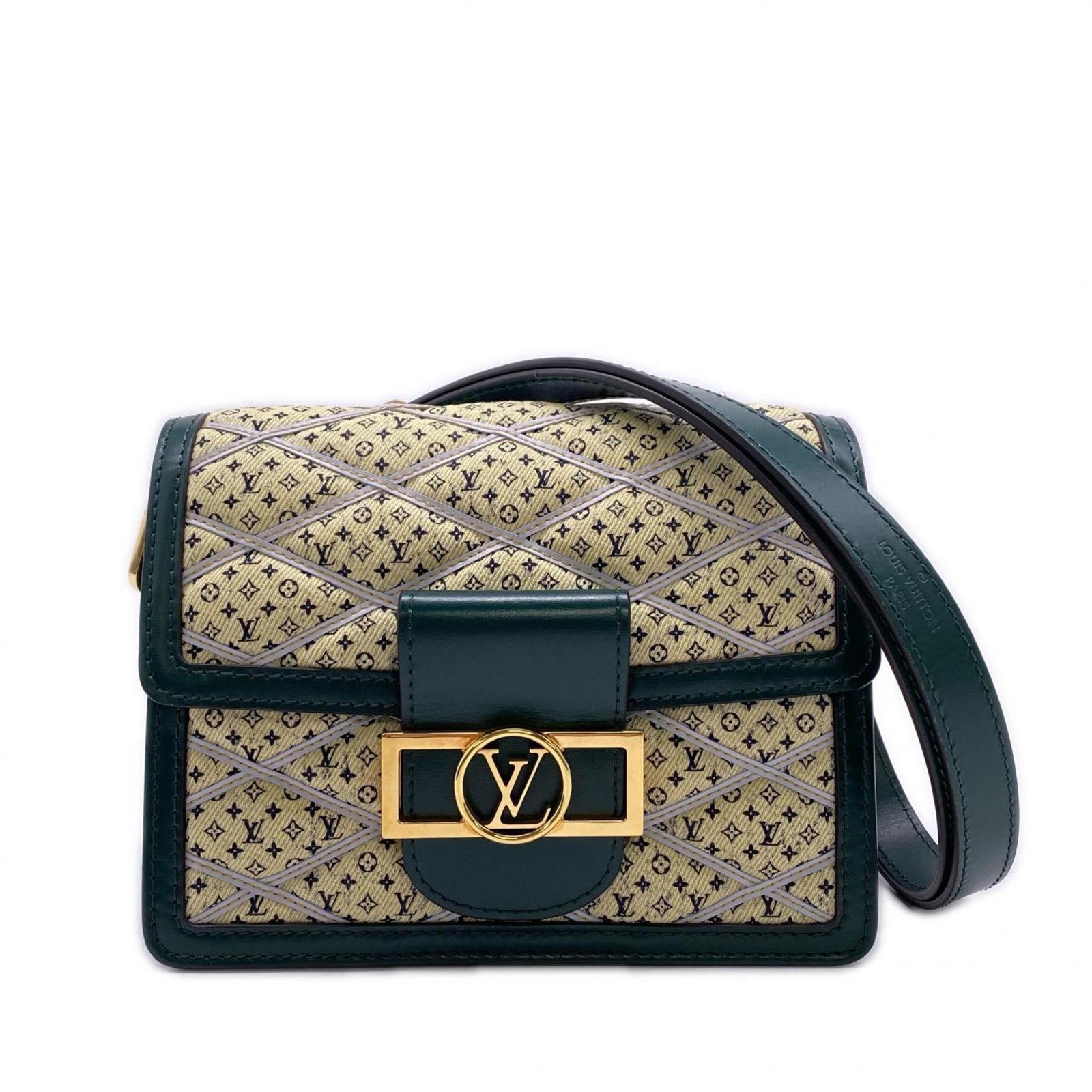 Shoulder Bag Canvas Leather Louis Vuitton: Shoulder Bag Canvas Leather Louis Vuitton Canvas and leather come together in this classic Louis Vuitton shoulder bag, featuring a timeless beige and green color combination. The bag's spacious
