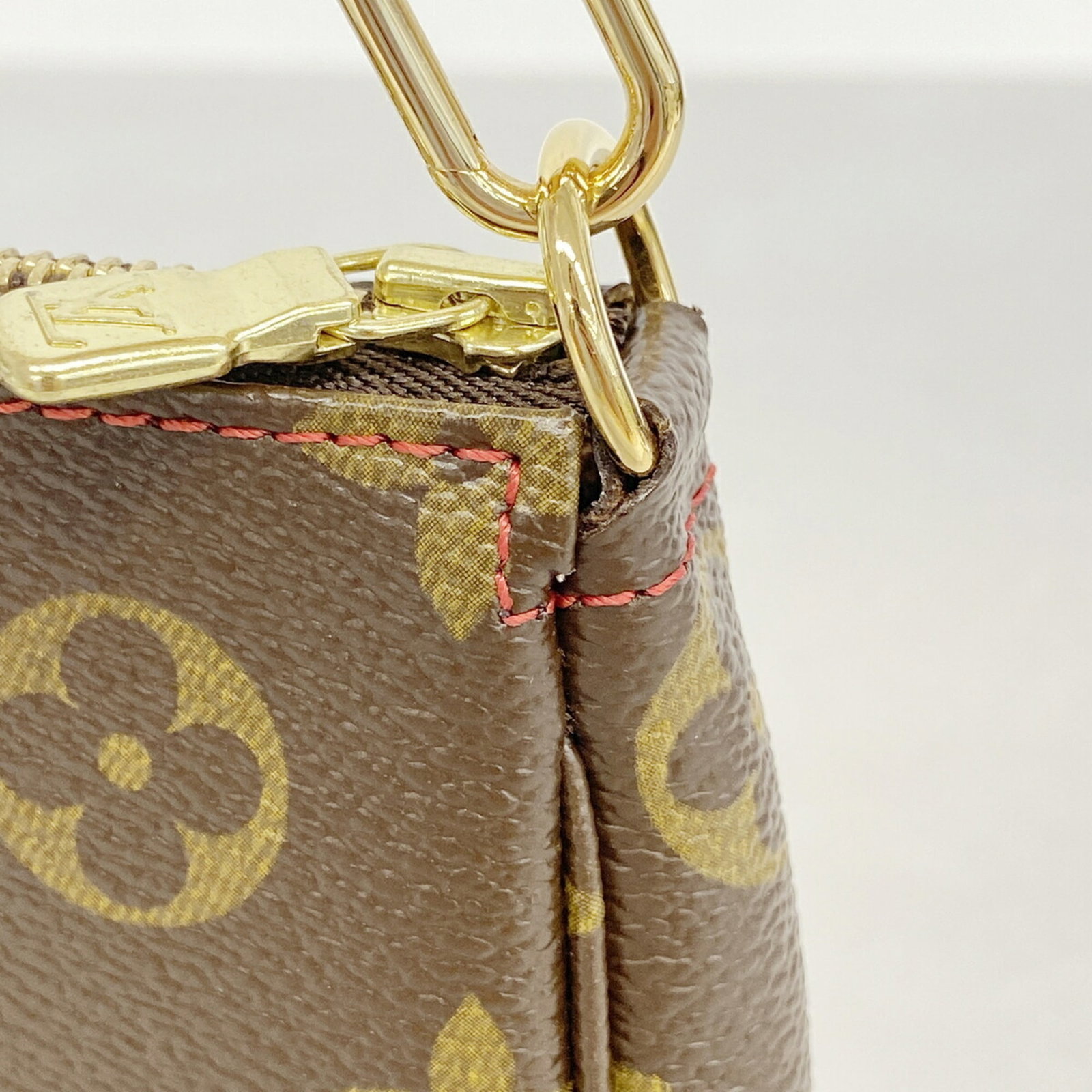 Louis Vuitton Pouch - 6