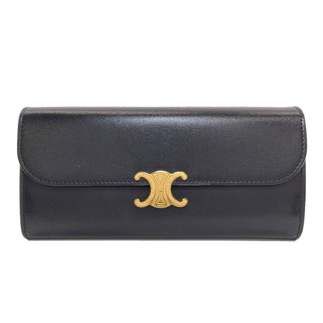 Celine Triomphe Long Wallet (With Coin Pocket) Calf: Celine Triomphe Long Wallet (With Coin Pocket) Calf Black Celine Triomphe Long Wallet with Coin Pocket features a calf material and a classic design. The long wallet has a coin pocket, a notable
