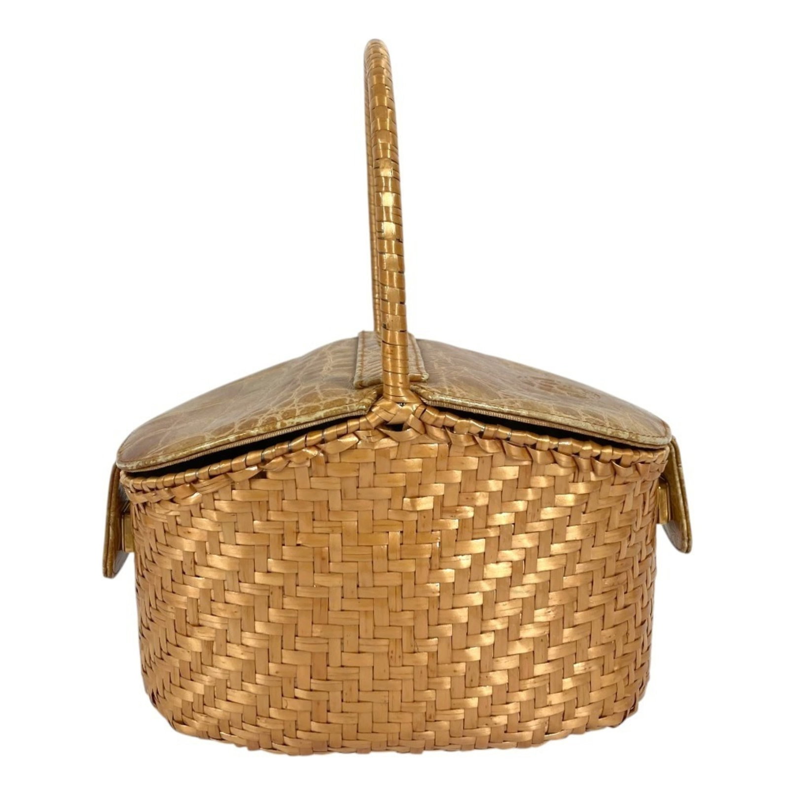 Hemp Leather Fendi Handbag: Hemp Leather Fendi Handbag Made from a unique blend of hemp and leather, this Fendi handbag boasts an embossed leather finish in a natural beige color. The bag's compact size and subtle design make